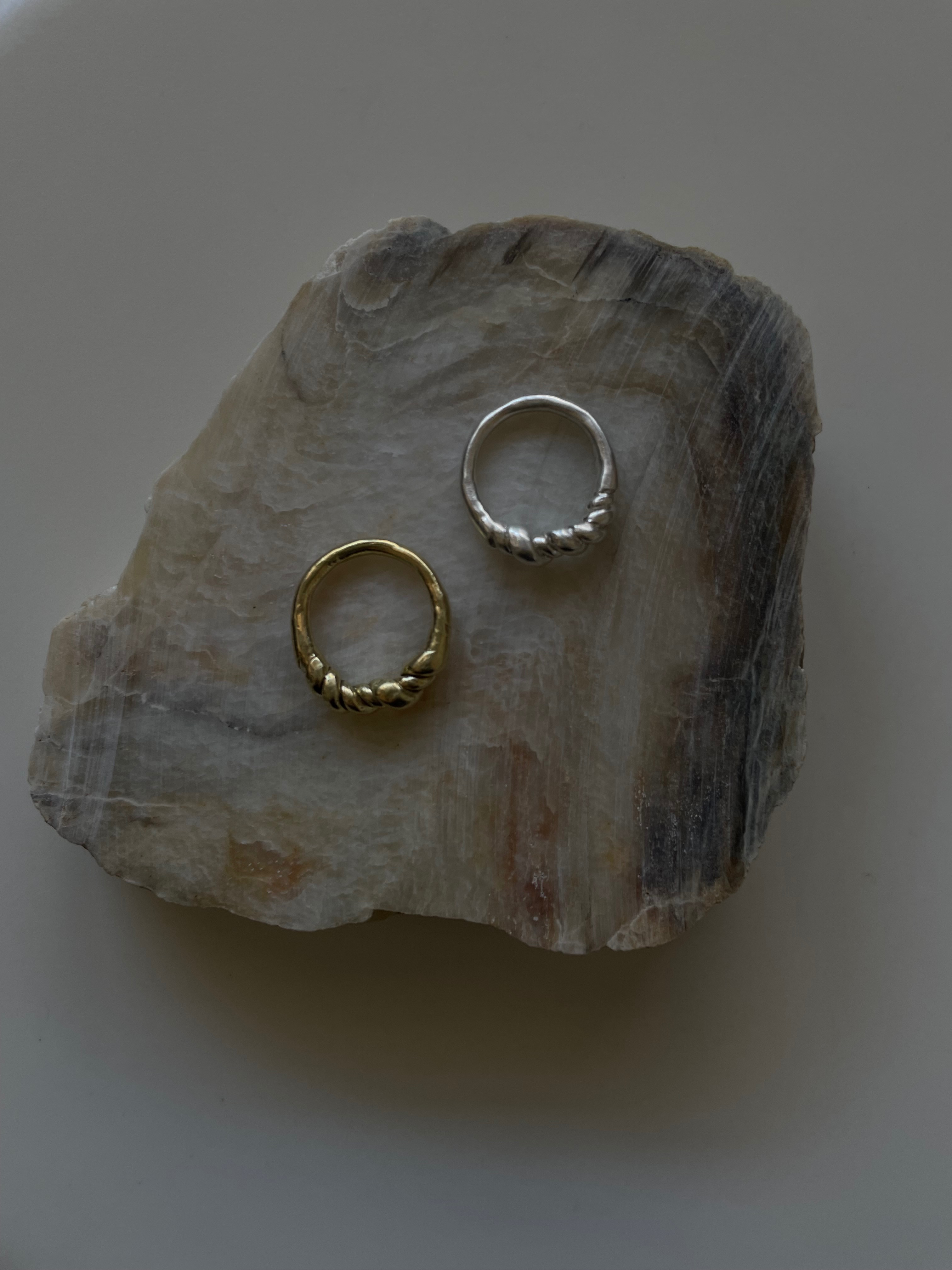 左三圈右三圈戒指