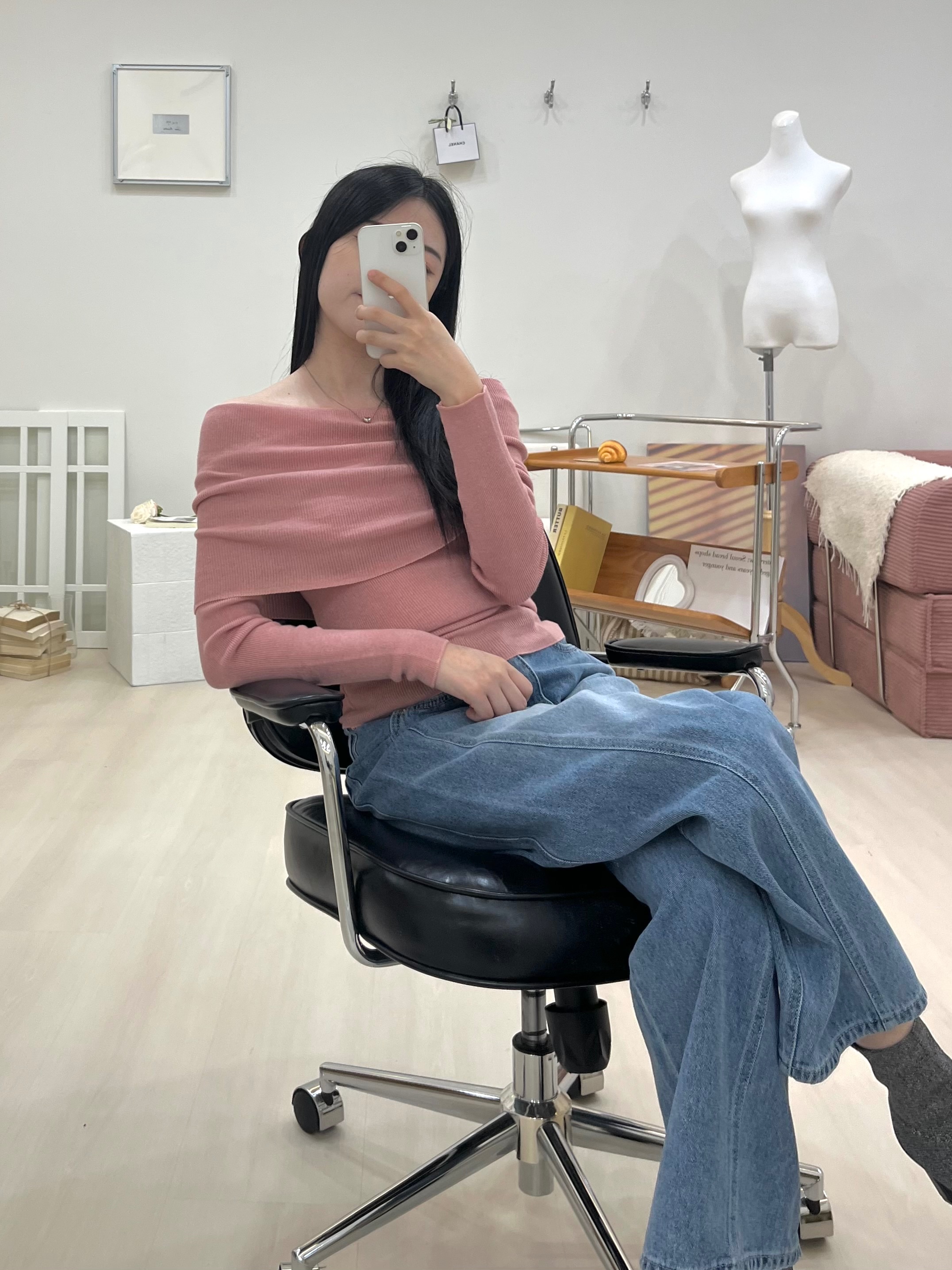 約會感親膚針織ㄧ字領➰粉