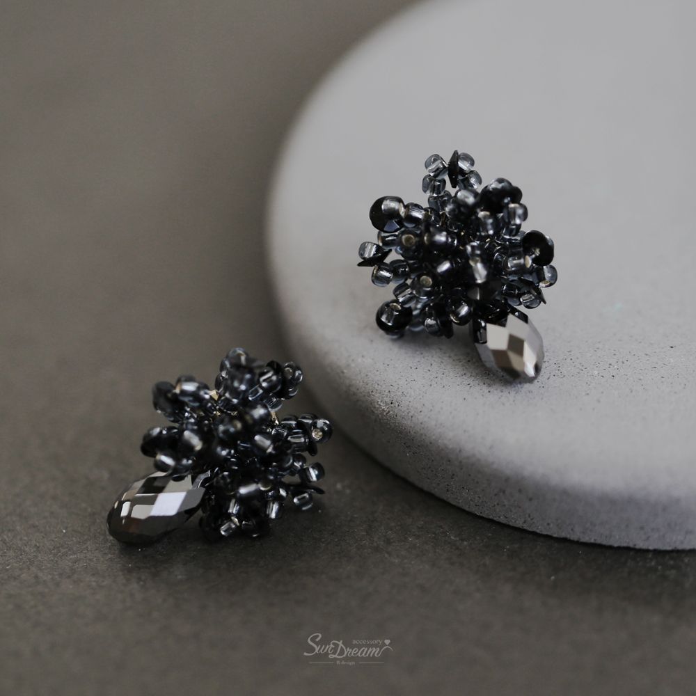 SunDream 微光點點｜黑羽序曲水晶耳環【可改夾款】