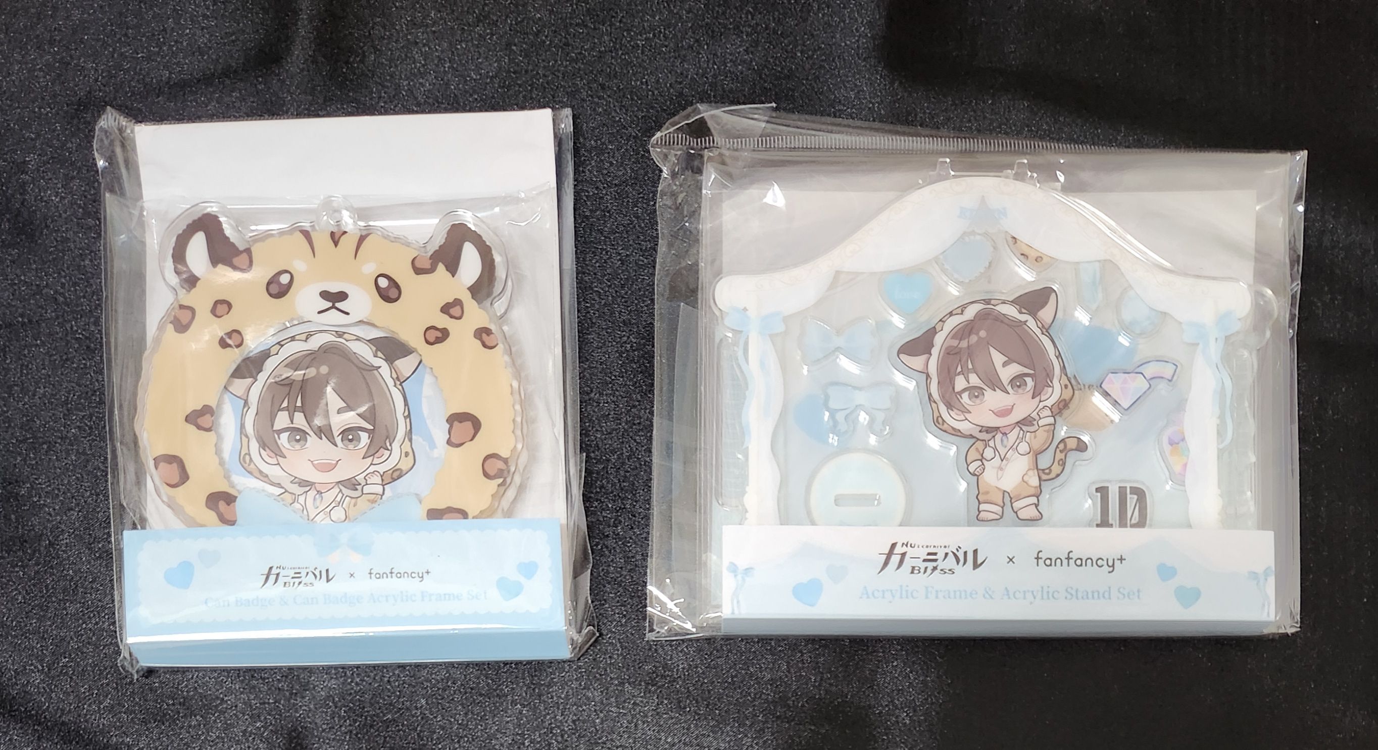新世界狂歡 - Bliss × fanfancy+ 壓克力框架＆壓克力立牌套組+徽章＆徽章框套組