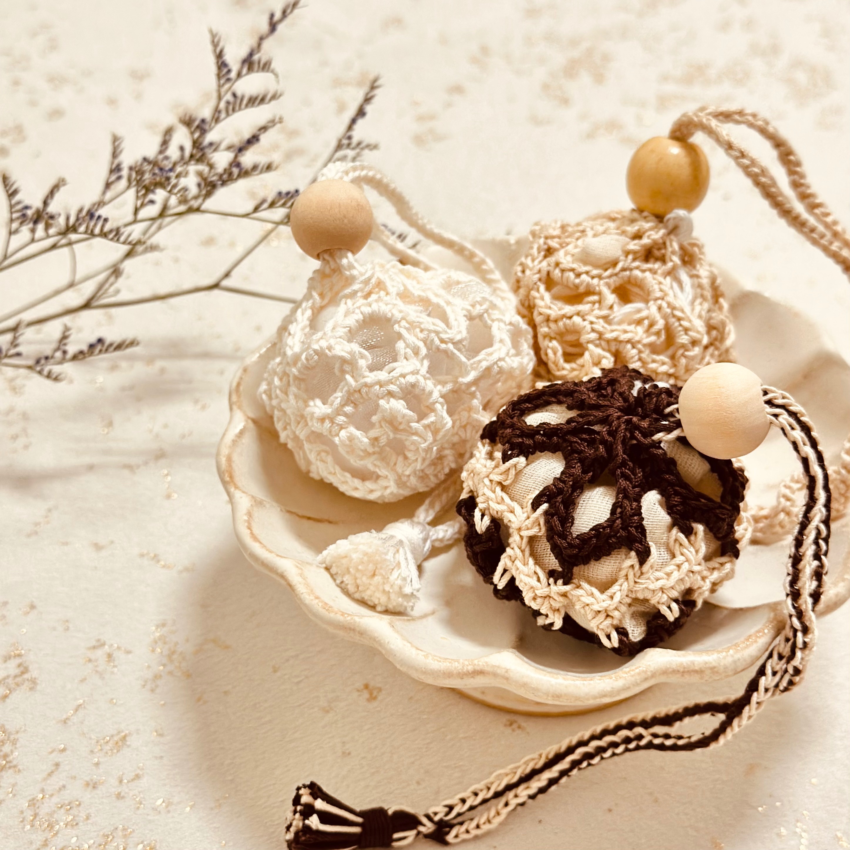 【Self.handmade 手作】手織泡芙香囊袋（共三色）