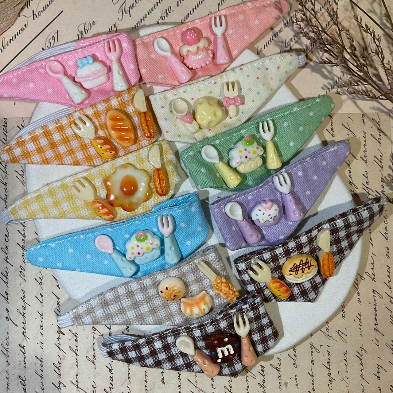 OTO娃哇屋🐰🐱甜點圍兜兜（10~13cm 娃）