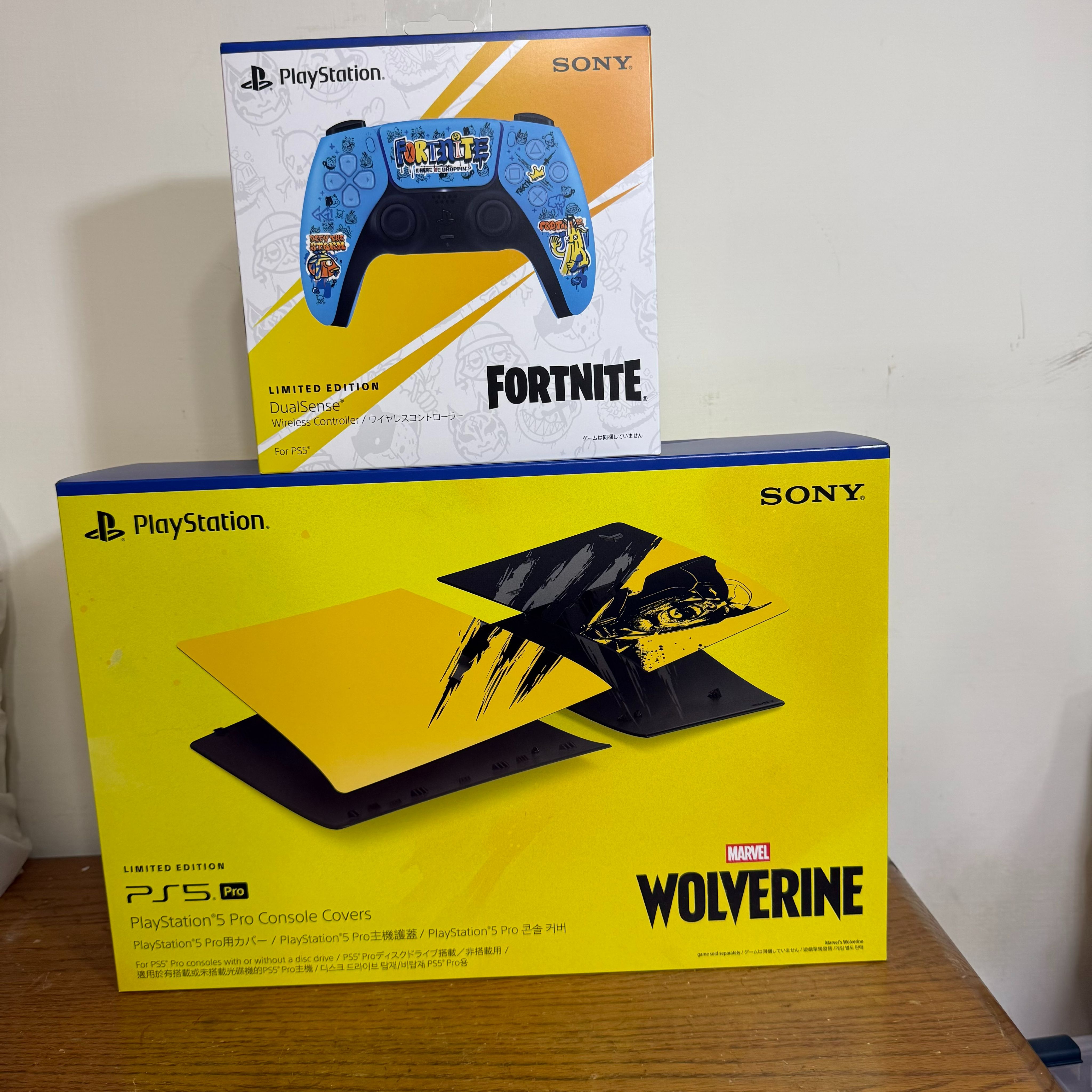 （全新）PS5 Pro 護蓋 漫威金鋼狼戰鬥黃 加 要塞英雄 手把 組合包