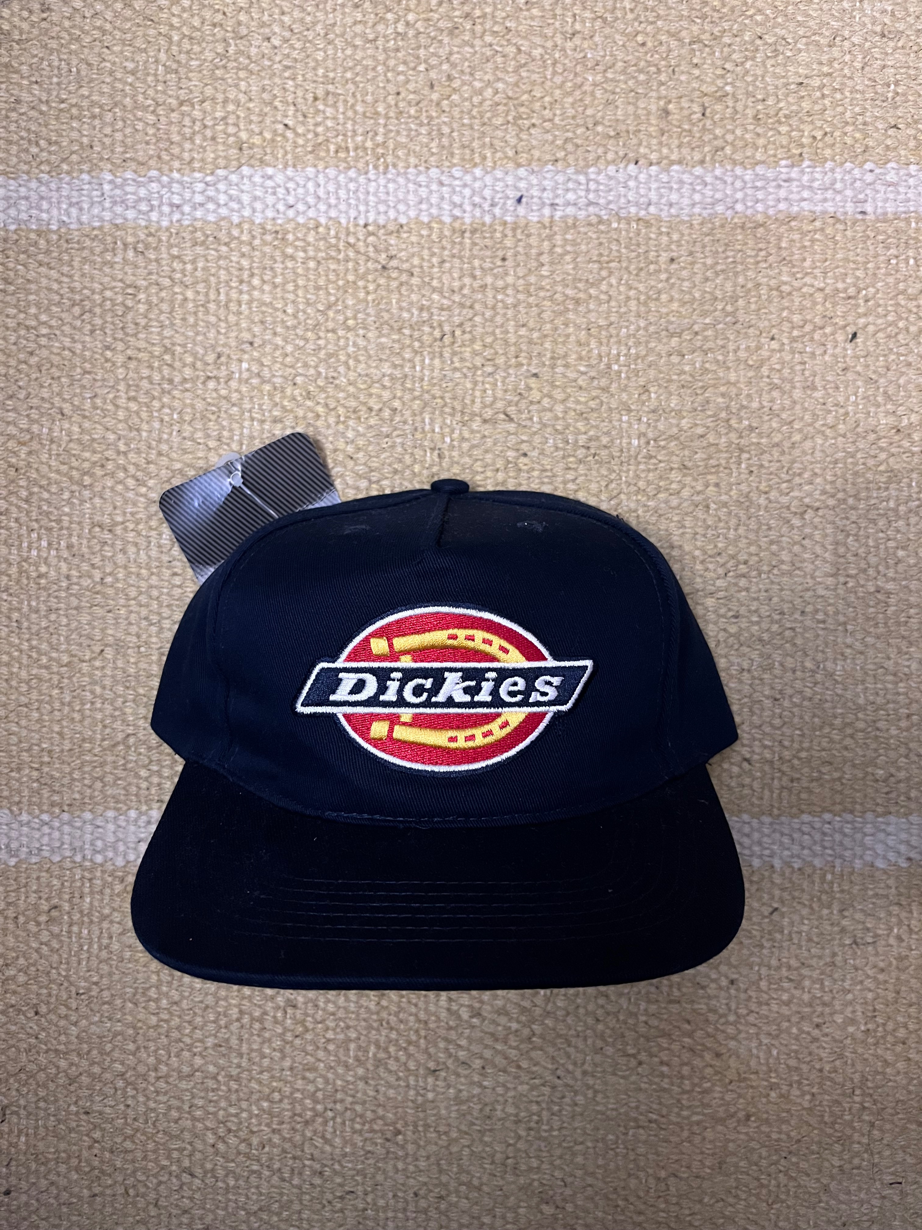 Dickies 深藍色後扣帽