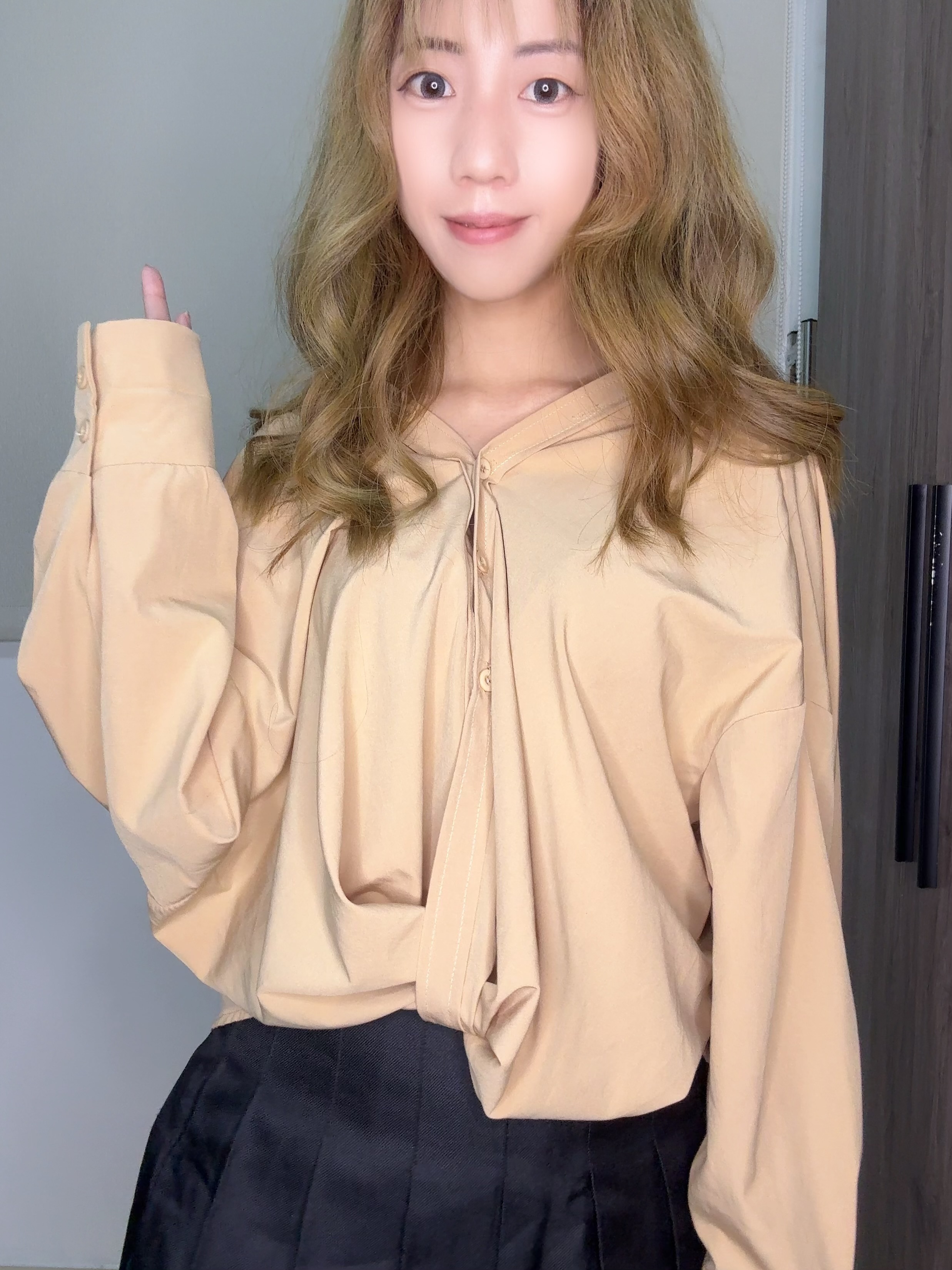 短版扭結設計感雪紡上衣