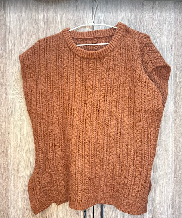 咖啡色針織背心