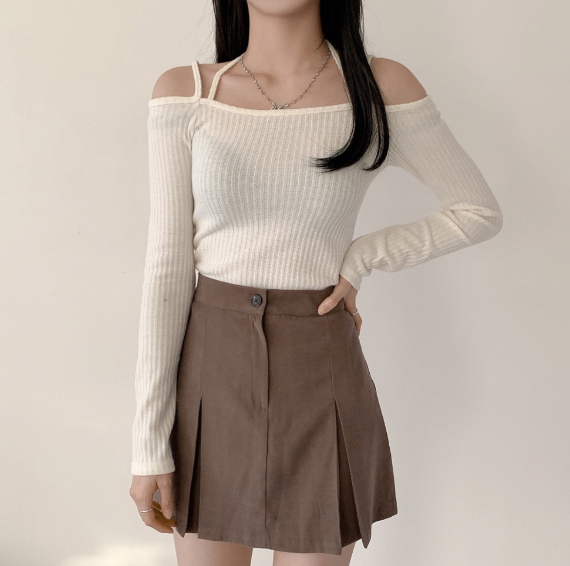 ㅣ正韓ㅣDarphin 細肩帶掛脖針織一字領