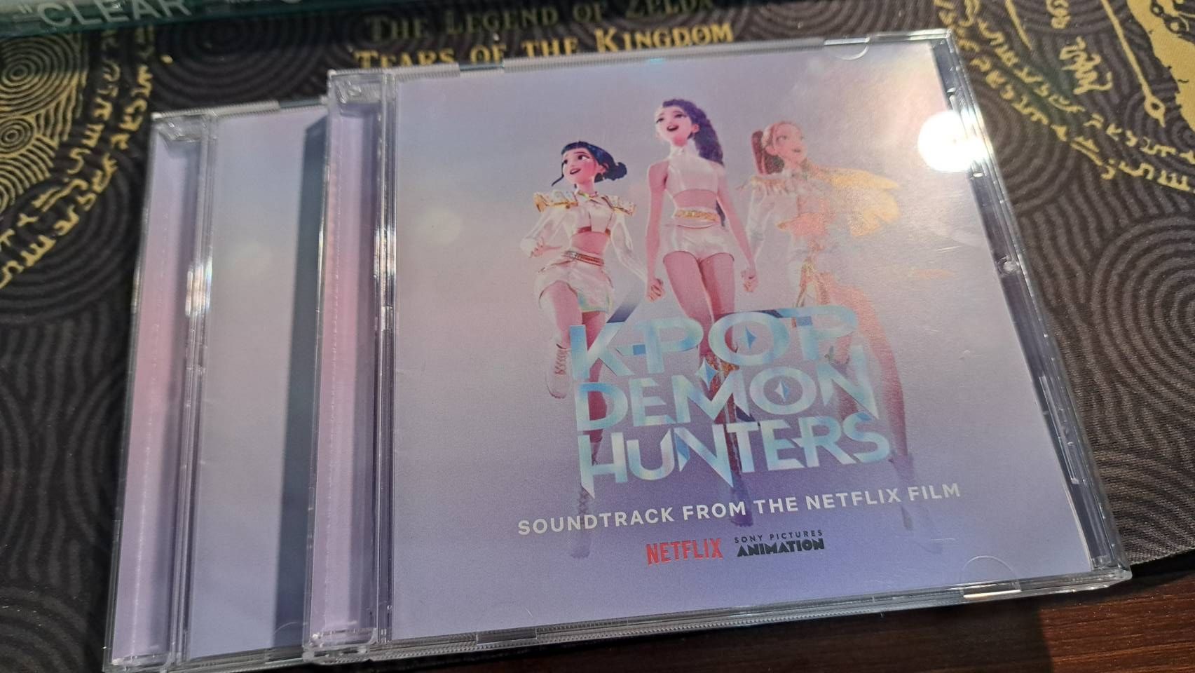 獵魔女團實體原聲帶（不含角色小卡）