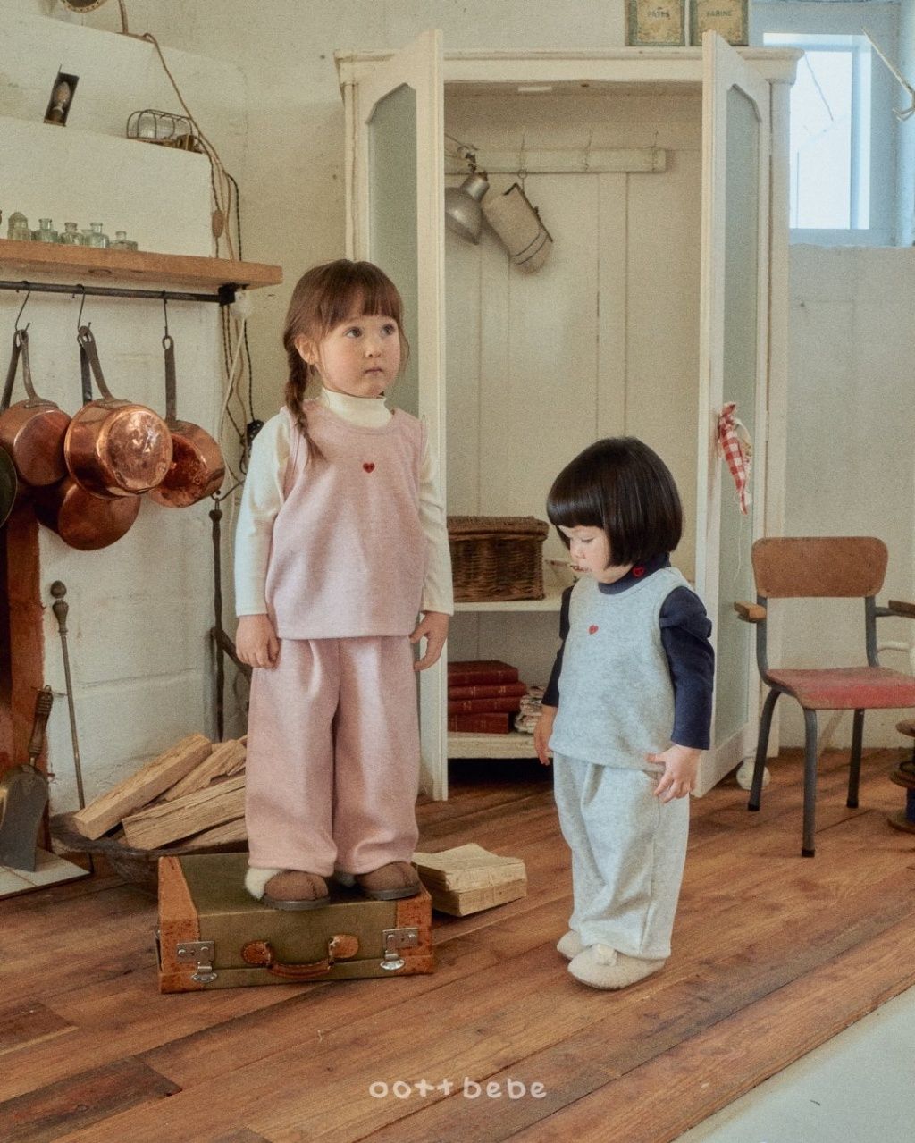 [特價]OOTTBEBE愛心刺繡背心套裝