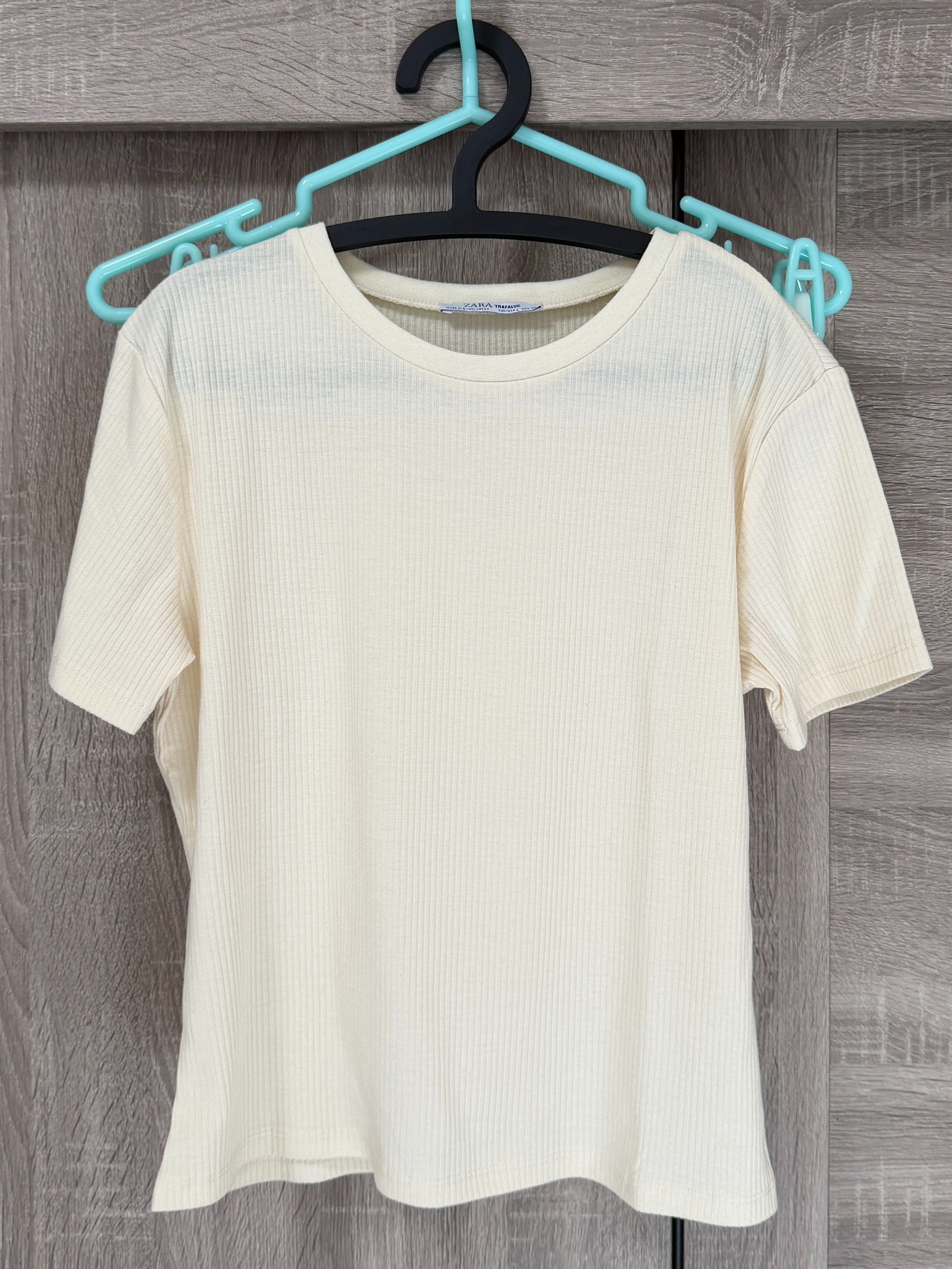 私物-二手-ZARA-米黃色短袖上衣