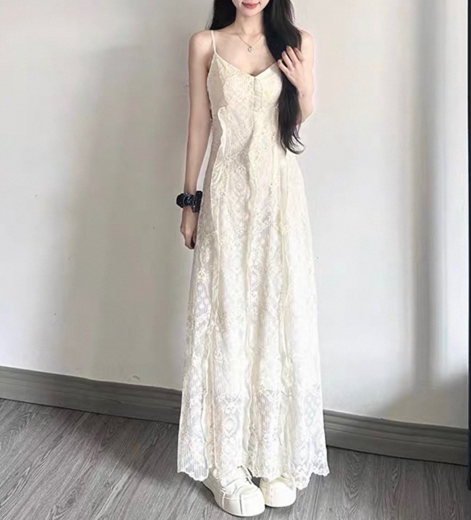 全新 蕾絲長洋裝 米色