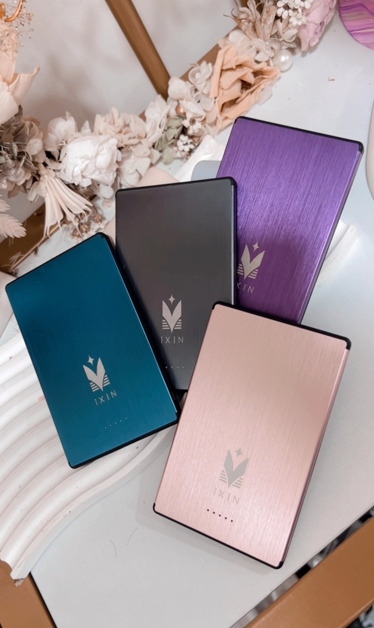 比手機還薄❤️攜帶方便超薄磁吸充電 5000MAH