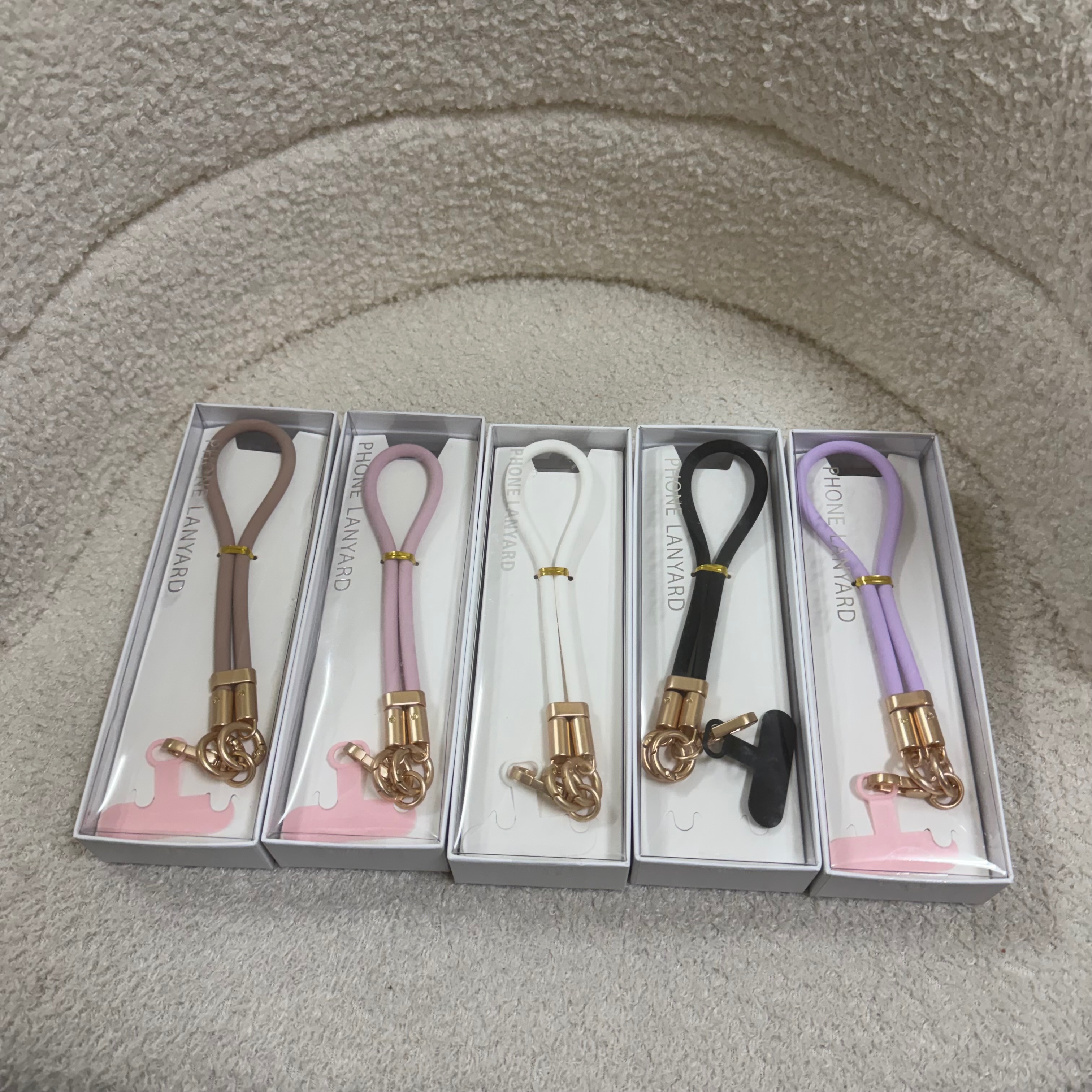 高質感金屬扣 × 柔軟矽膠短掛繩組（贈墊片）