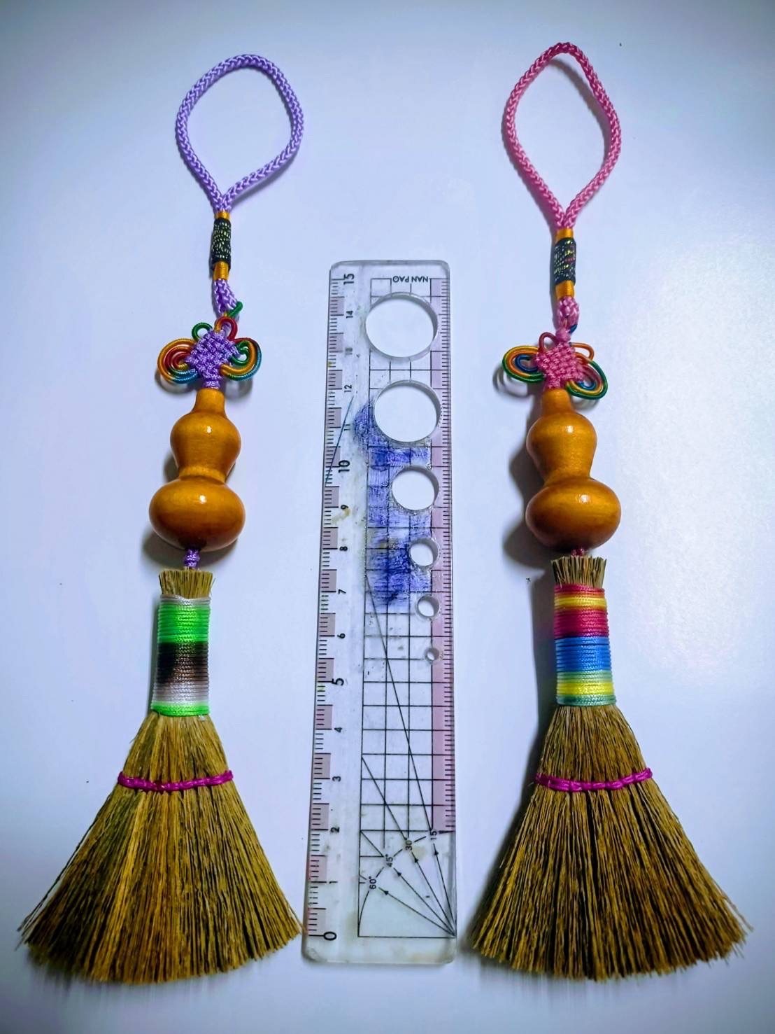 葫蘆小掃帚吊飾（直）