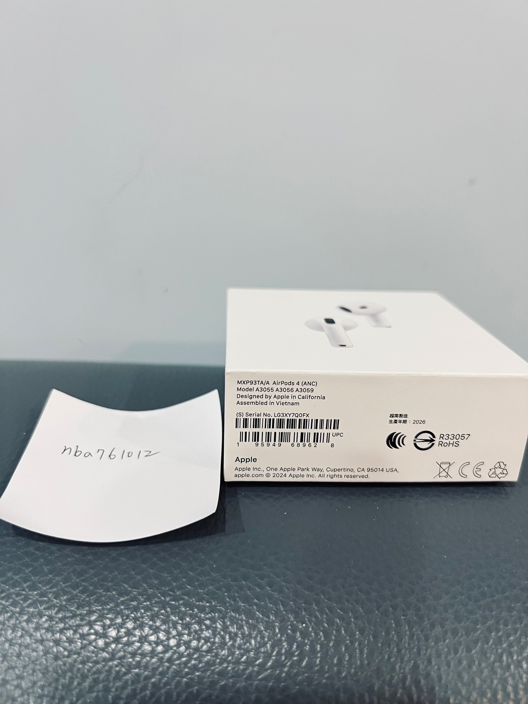 AirPods 4 主動降噪版