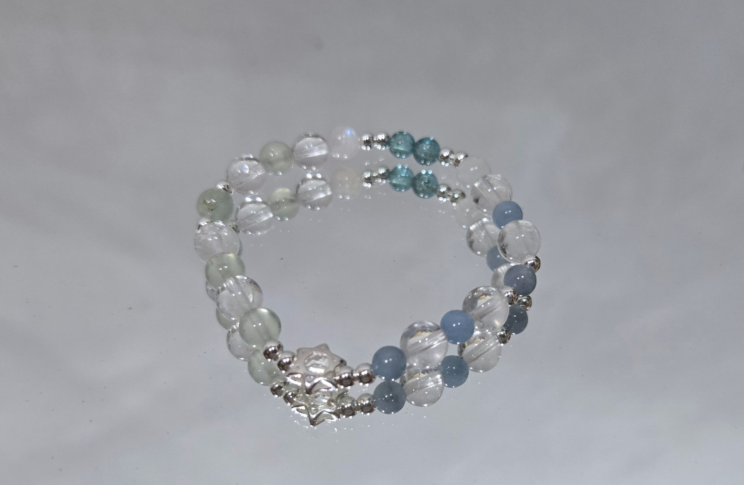 《霧藍•微綠》