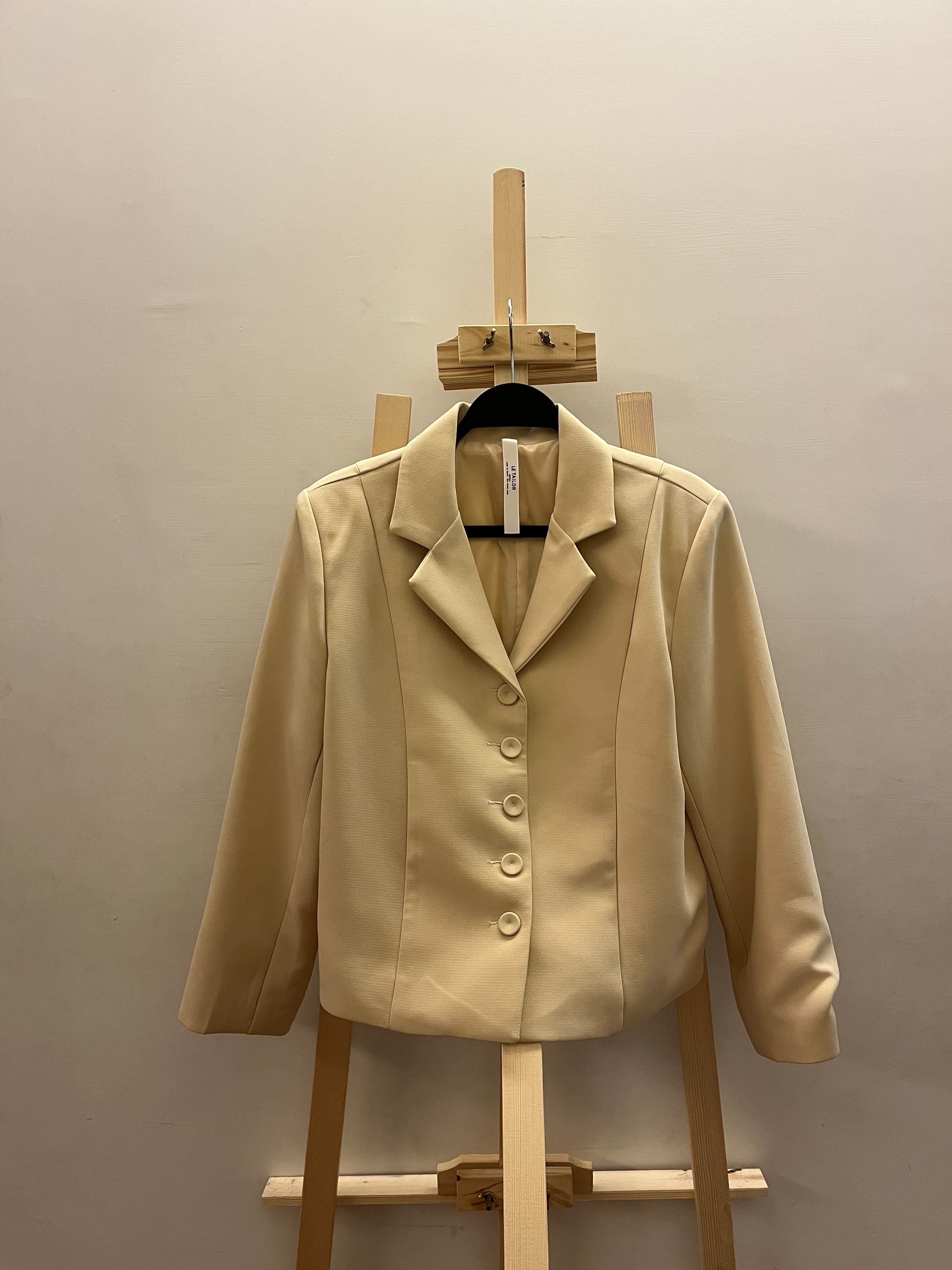 ame.tulip 鵝黃短版西裝外套