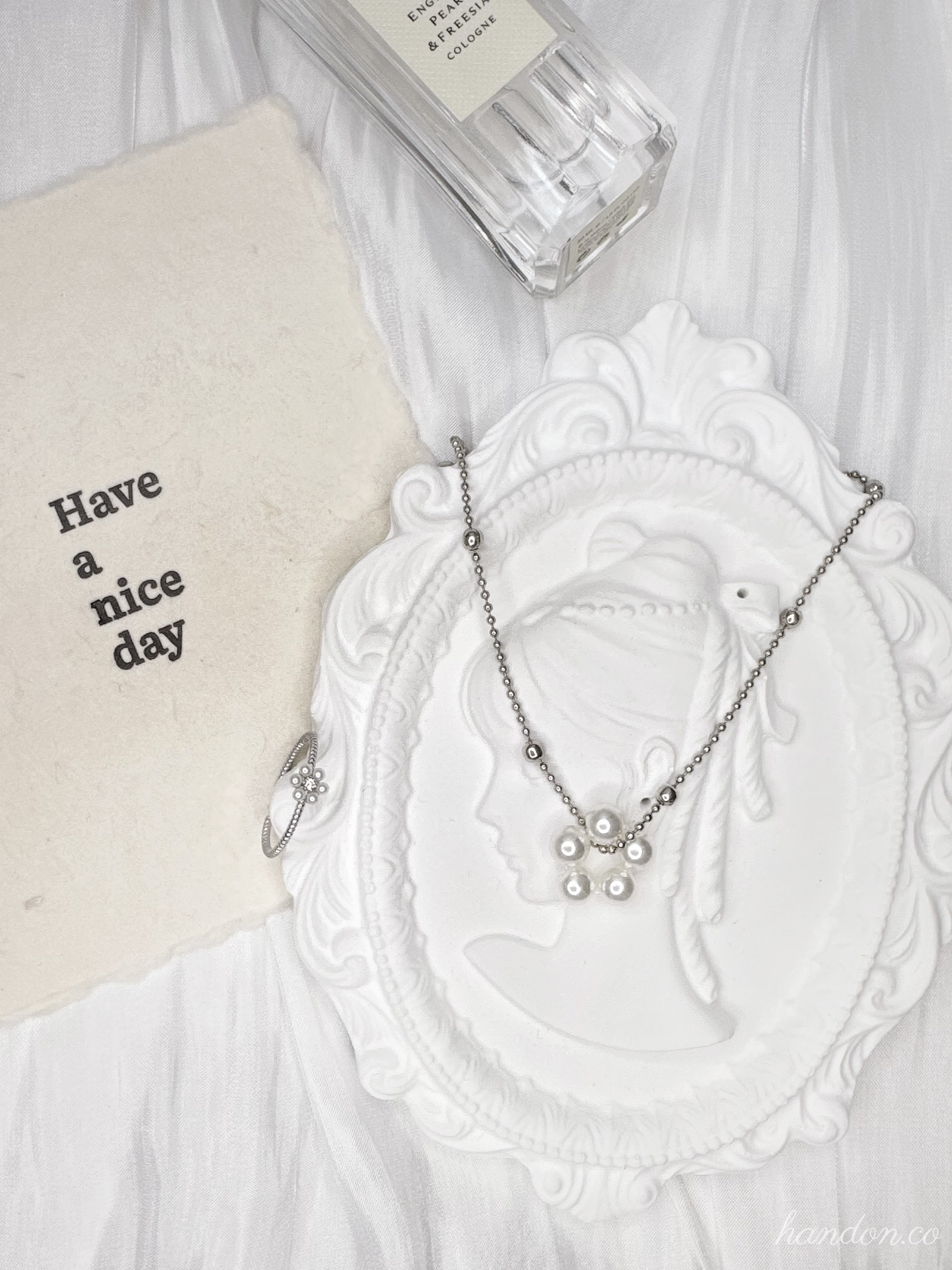 Tiny Pearl Bloom 柔霧珍珠花項鍊ꕥ