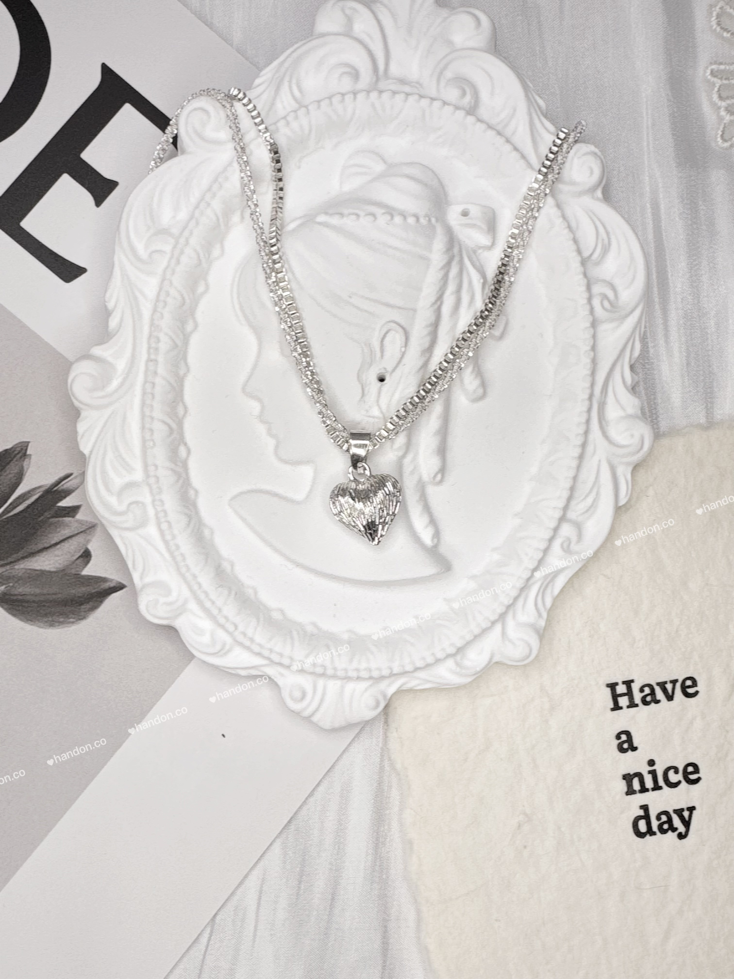 銀漾紋理愛心項鍊❦