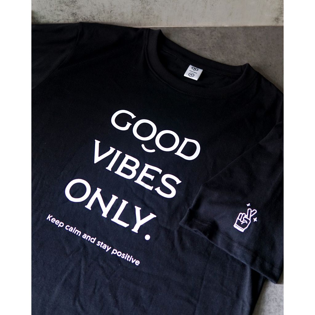 好頻率 good vibes only t-shirt／違章女生Ｘ寫字練習