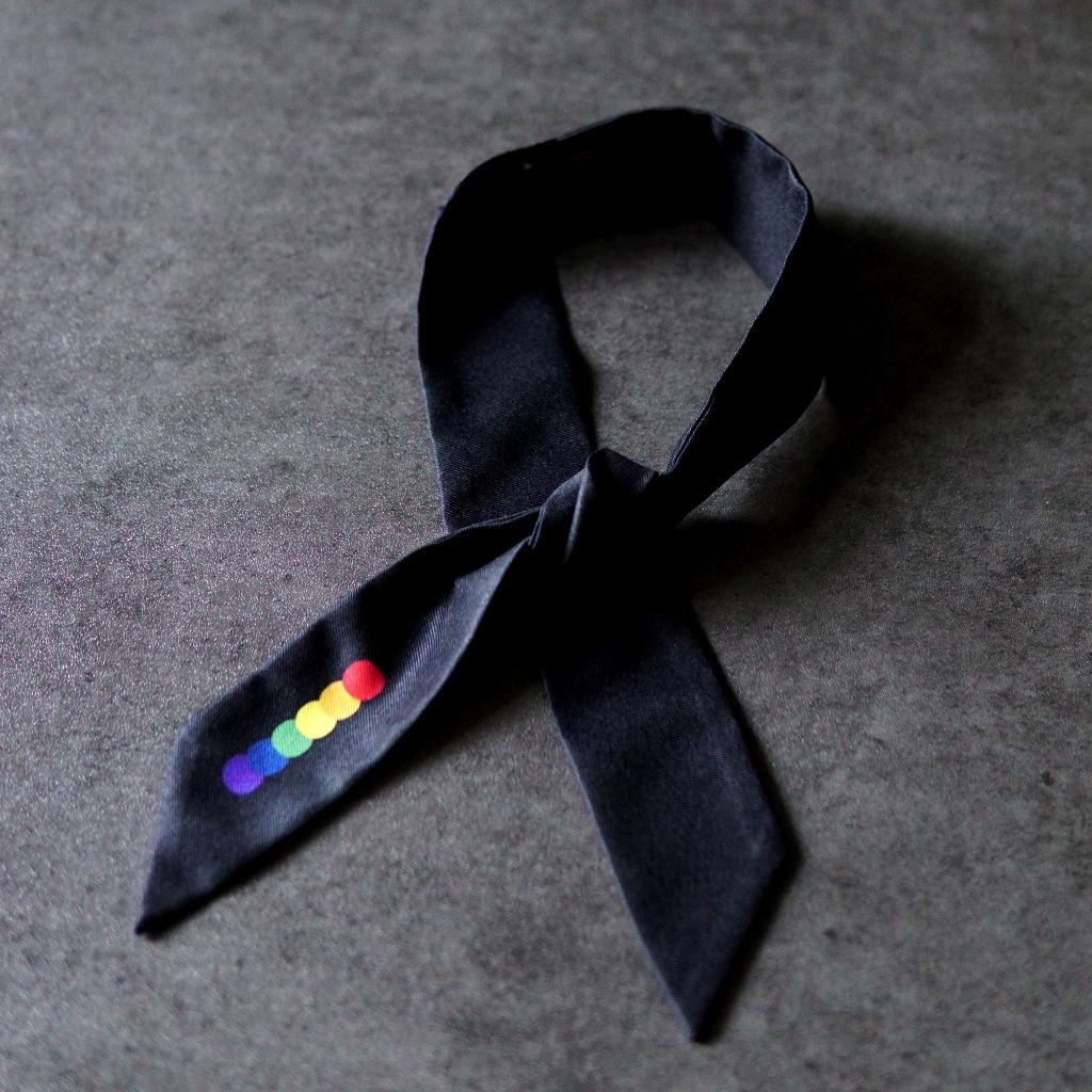 窄版領巾｜低調六色糰子／違章女生Ｘ寫字練習