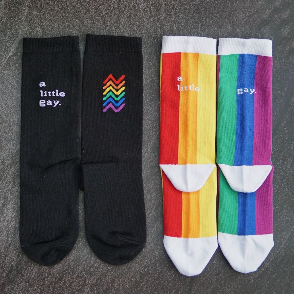 a little gay. 彩虹襪子【 2.O 加長加厚款 】／違章女生Ｘ寫字練習