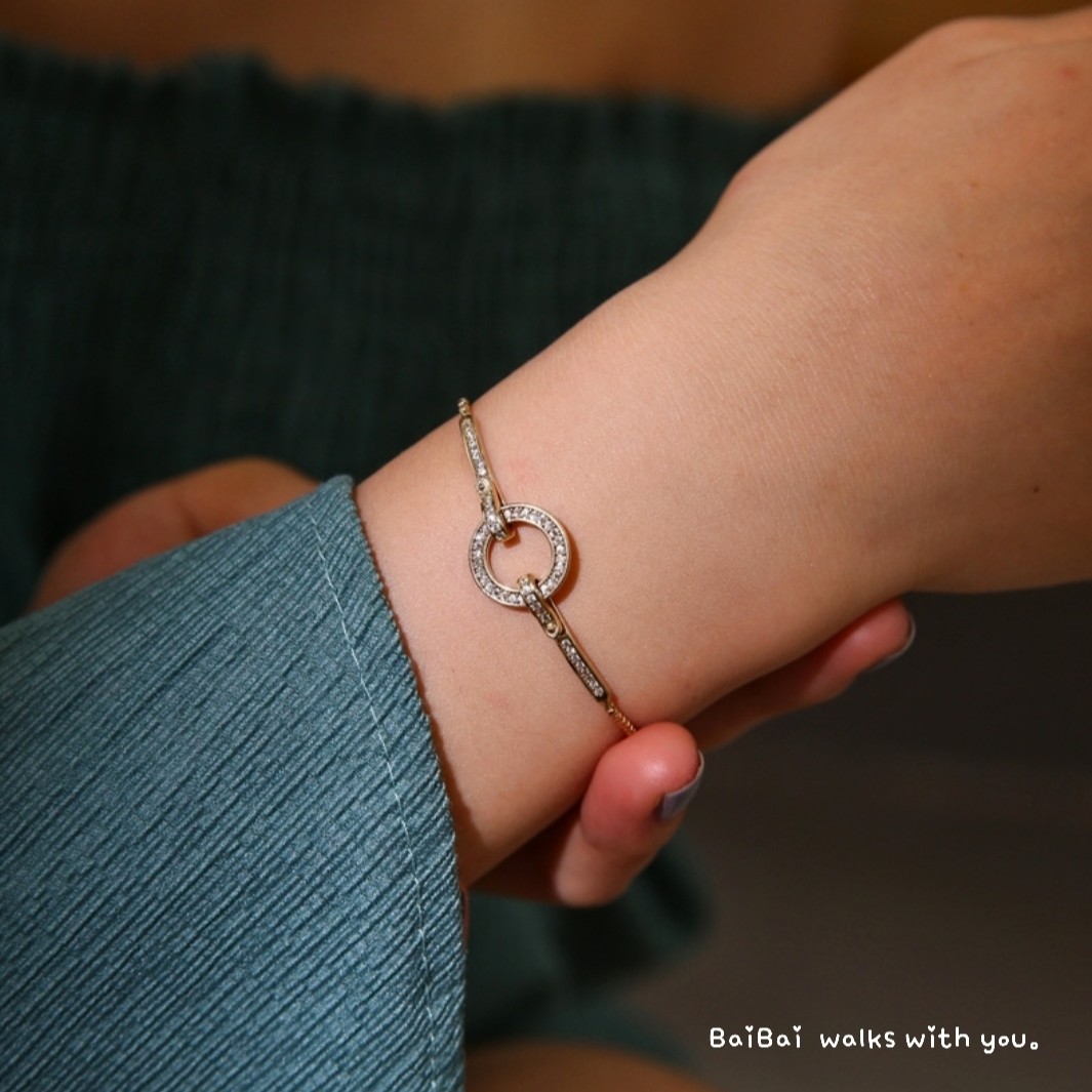 不在場證明•手鍊 | Alibi