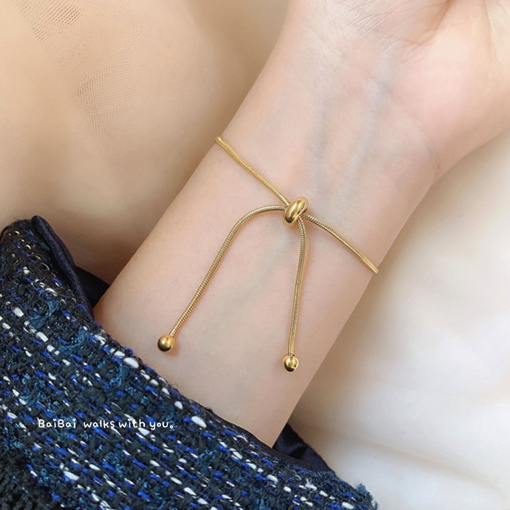 把日常輕輕繫住 • 金色可調式手鍊｜Soft Tie Gold Bracelet