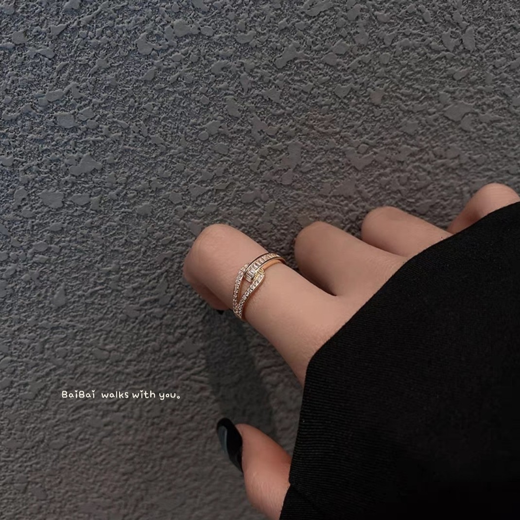 流光交錯•開口金色戒指 | Interlaced Glow Open Ring