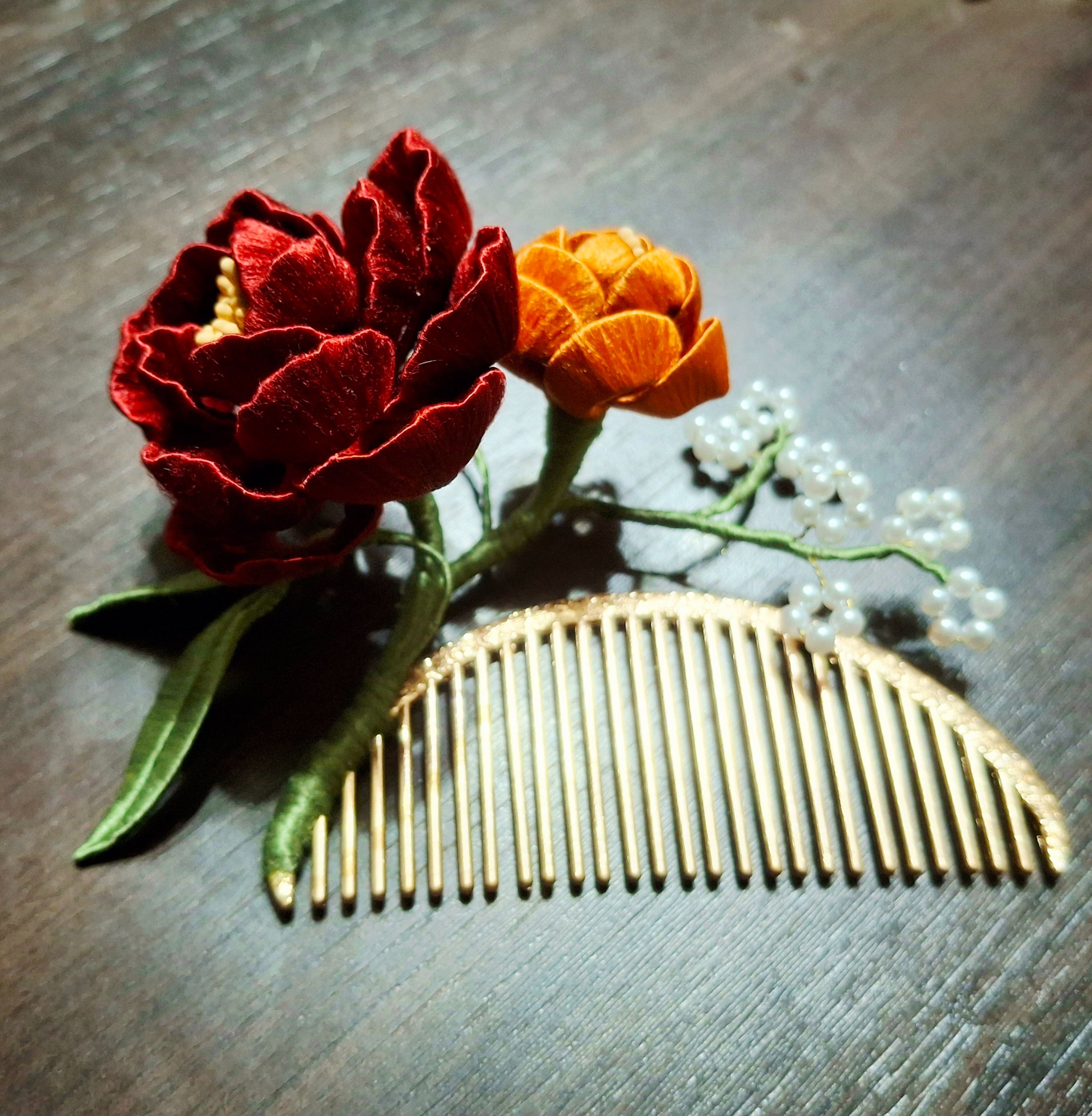 【材料包成品】曲江流香初蕊髮梳（代售）