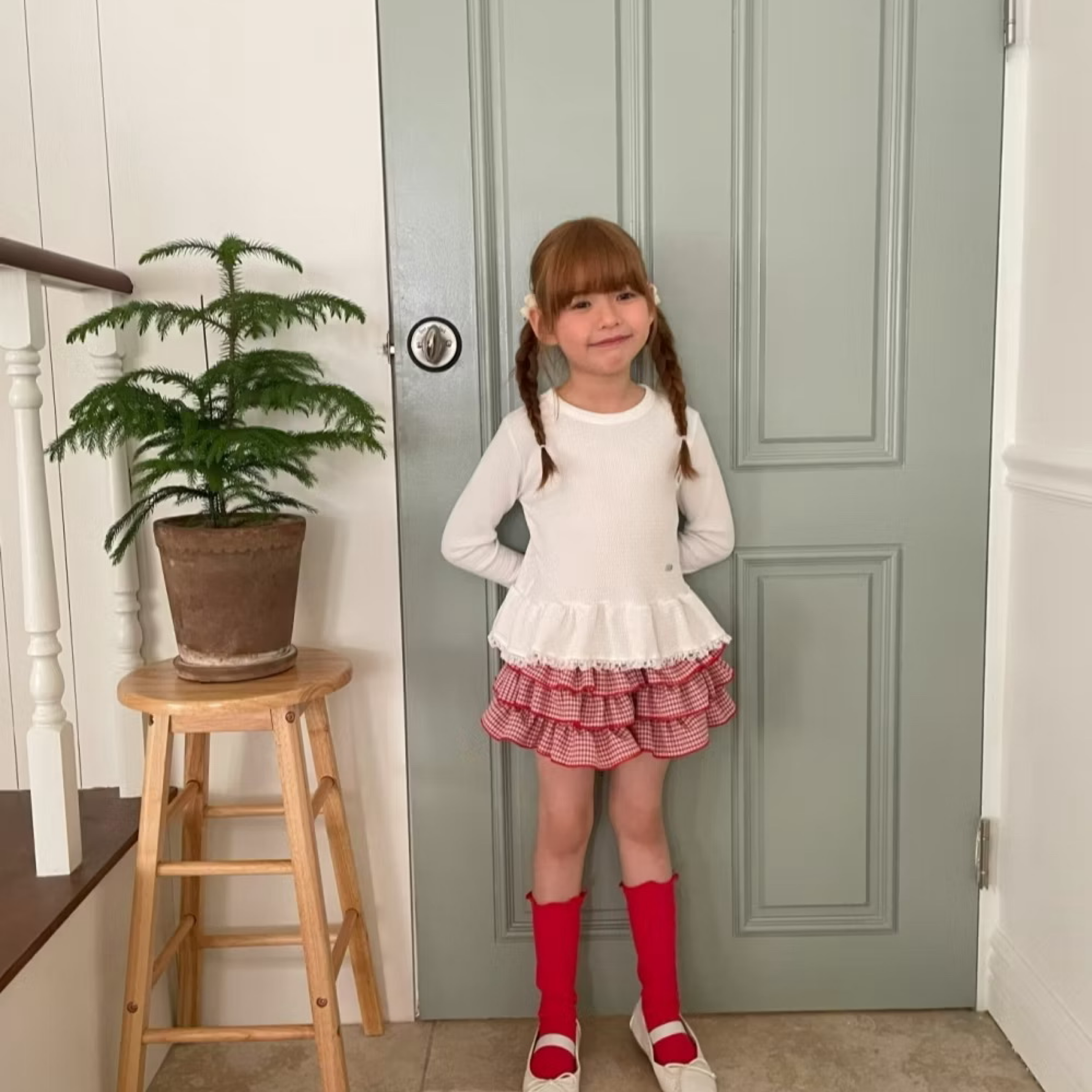 正韓女童下擺蕾絲超質感長袖 台灣現貨白110