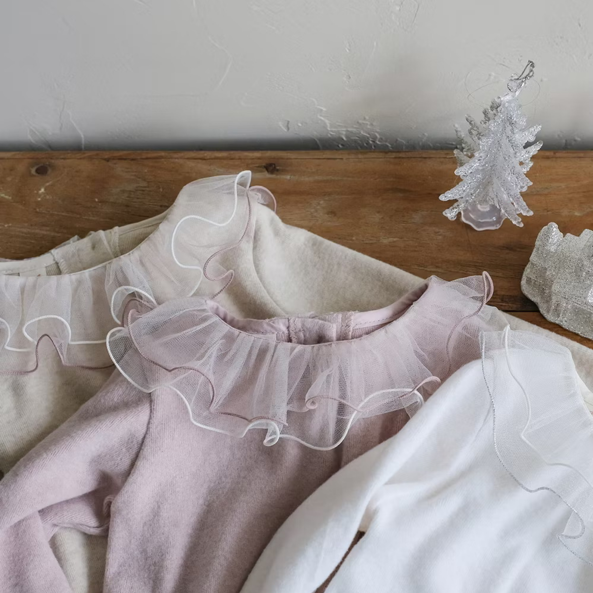 正韓女童波浪領超美長袖 粉100 白90 台灣現貨