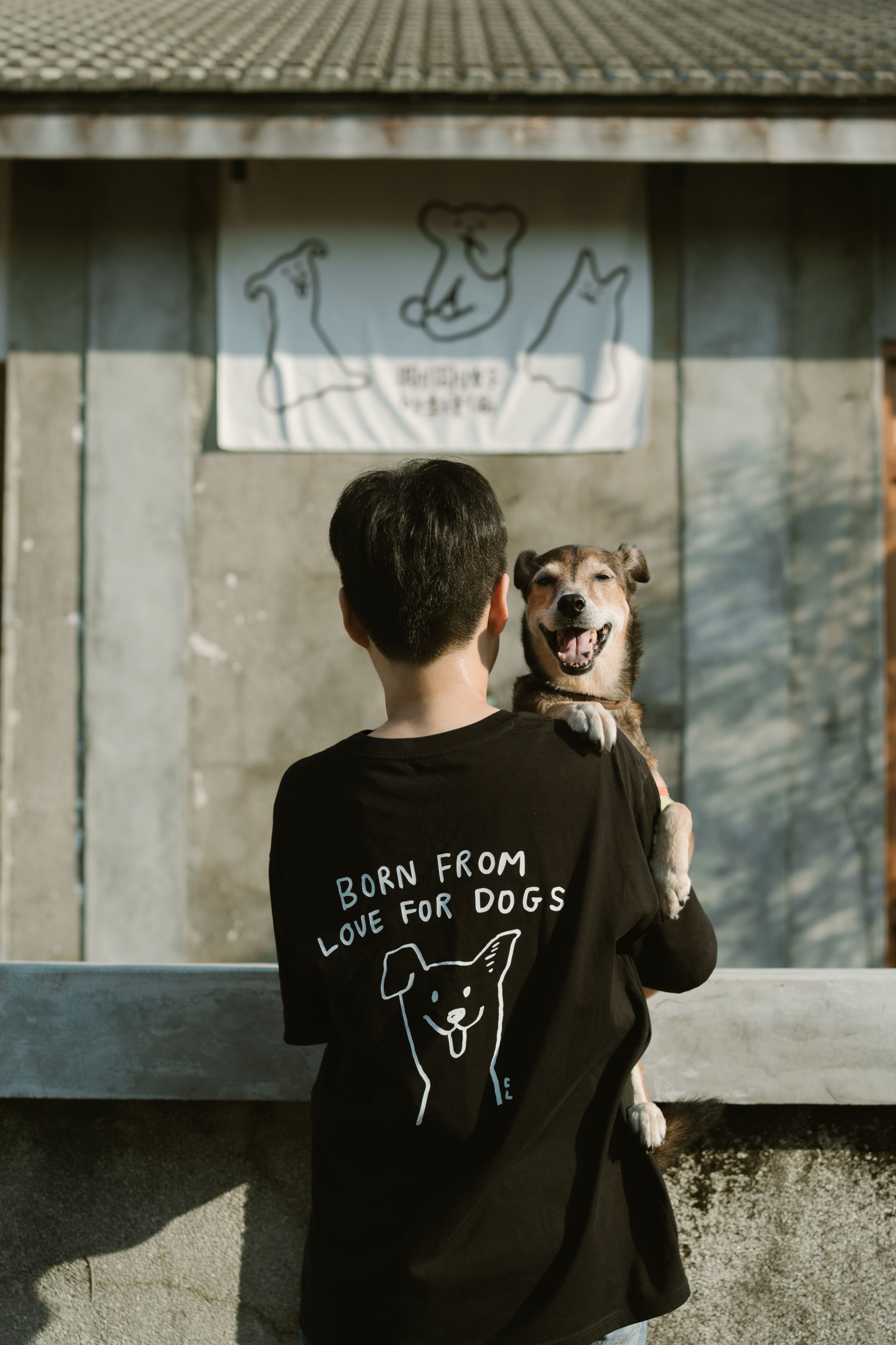 【預購】CHINLUN’S LIVING｜BORN FROM LOVE FOR DOGS-黑/白