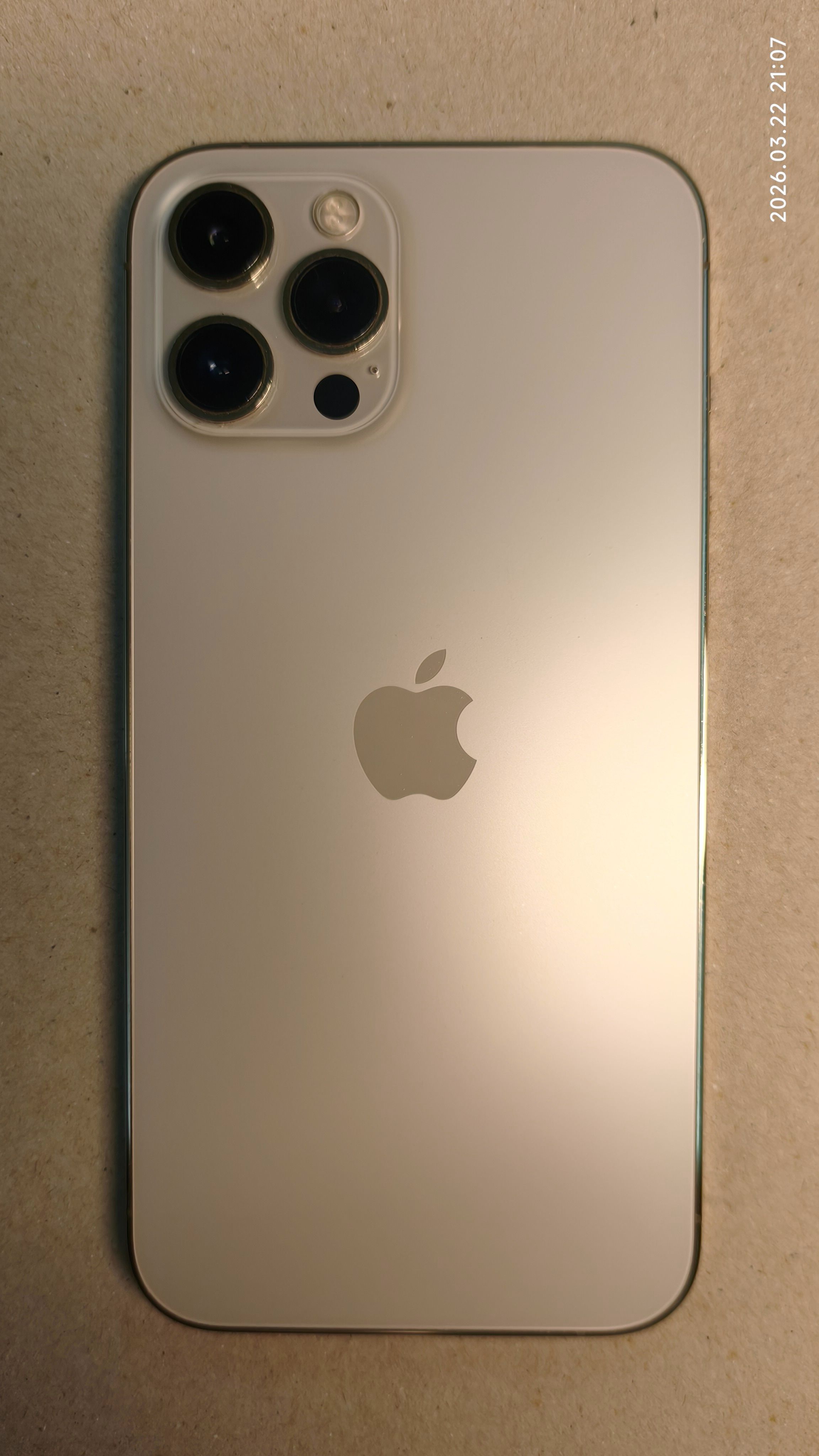 iPhone 12 Pro Max 128G 金色