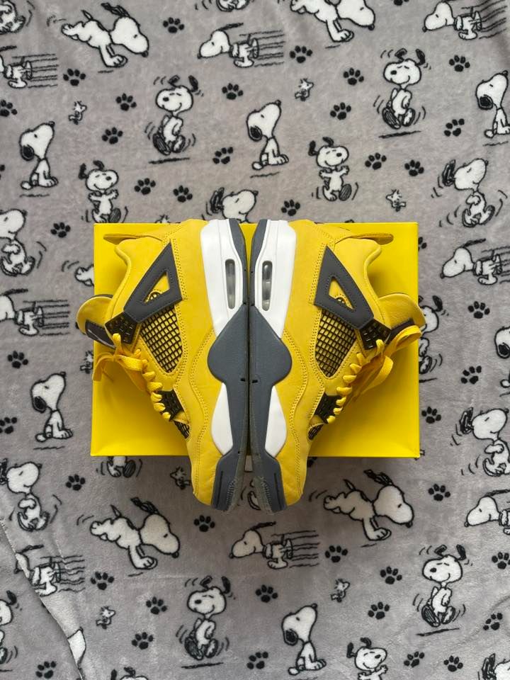 Jordan 4 Lightning （2021） CT8527-700 - US8二手