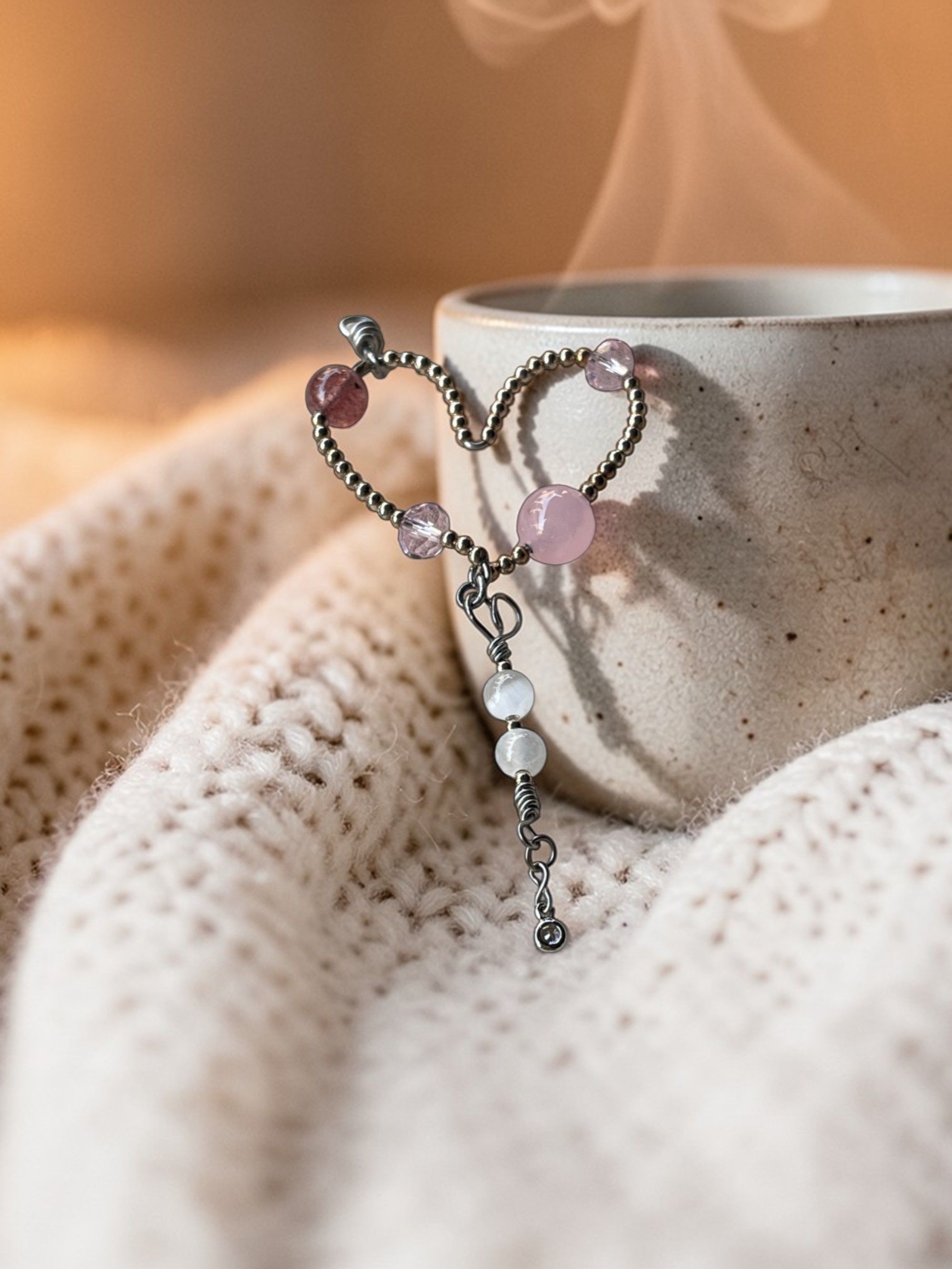 拾光心旅｜透石膏與粉晶的靈性手工鍊墜