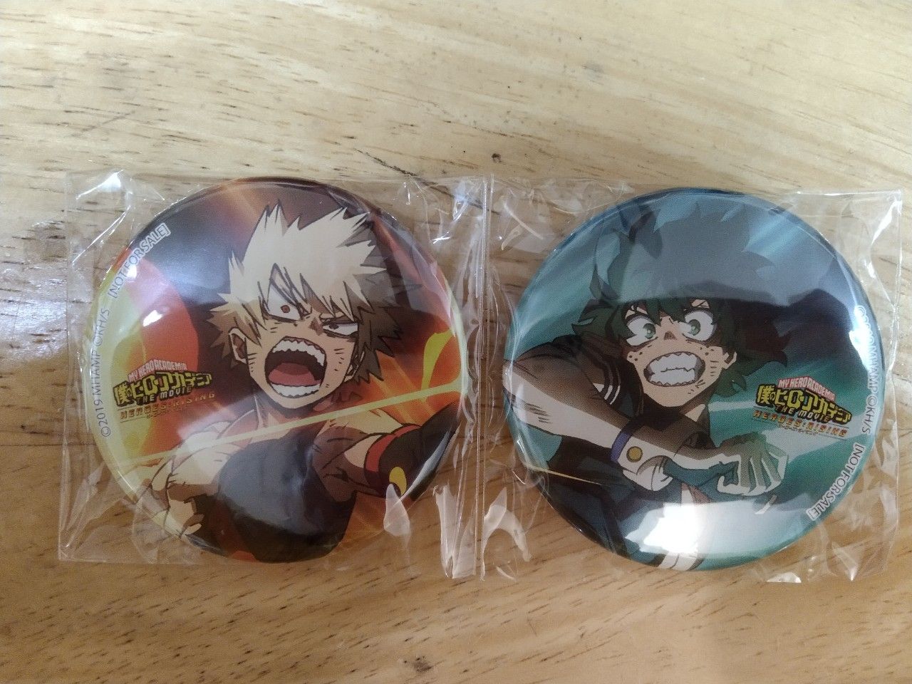 劇場版2 安利美特特典 徽章