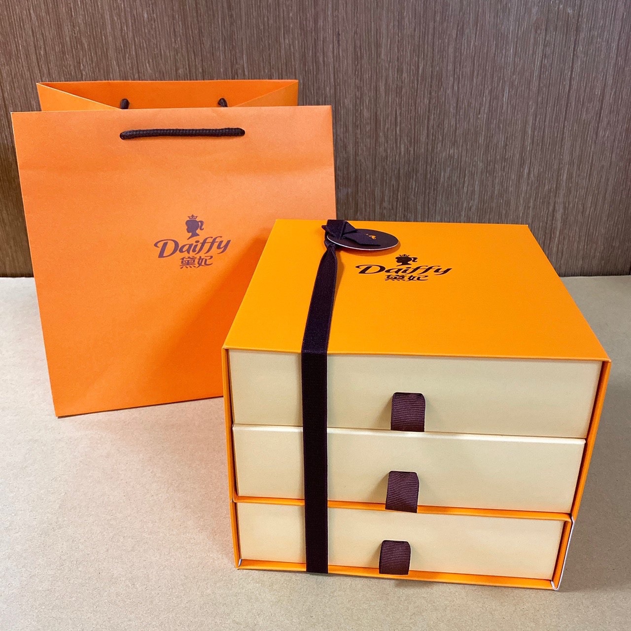 24入沙琪瑪禮盒（含提袋）