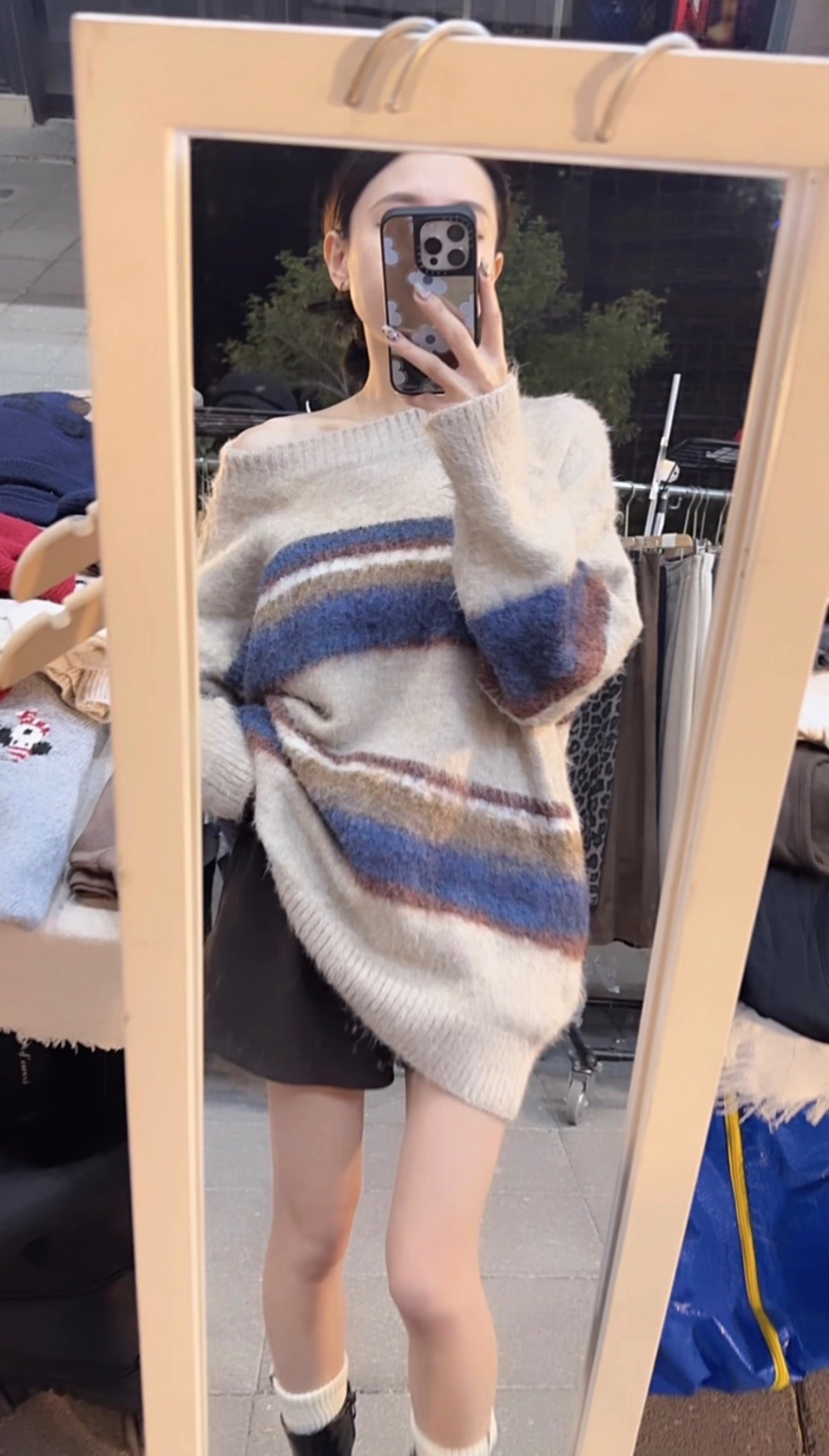 🛒熱銷款✨渲染撞色條紋圓領羊絨毛衣