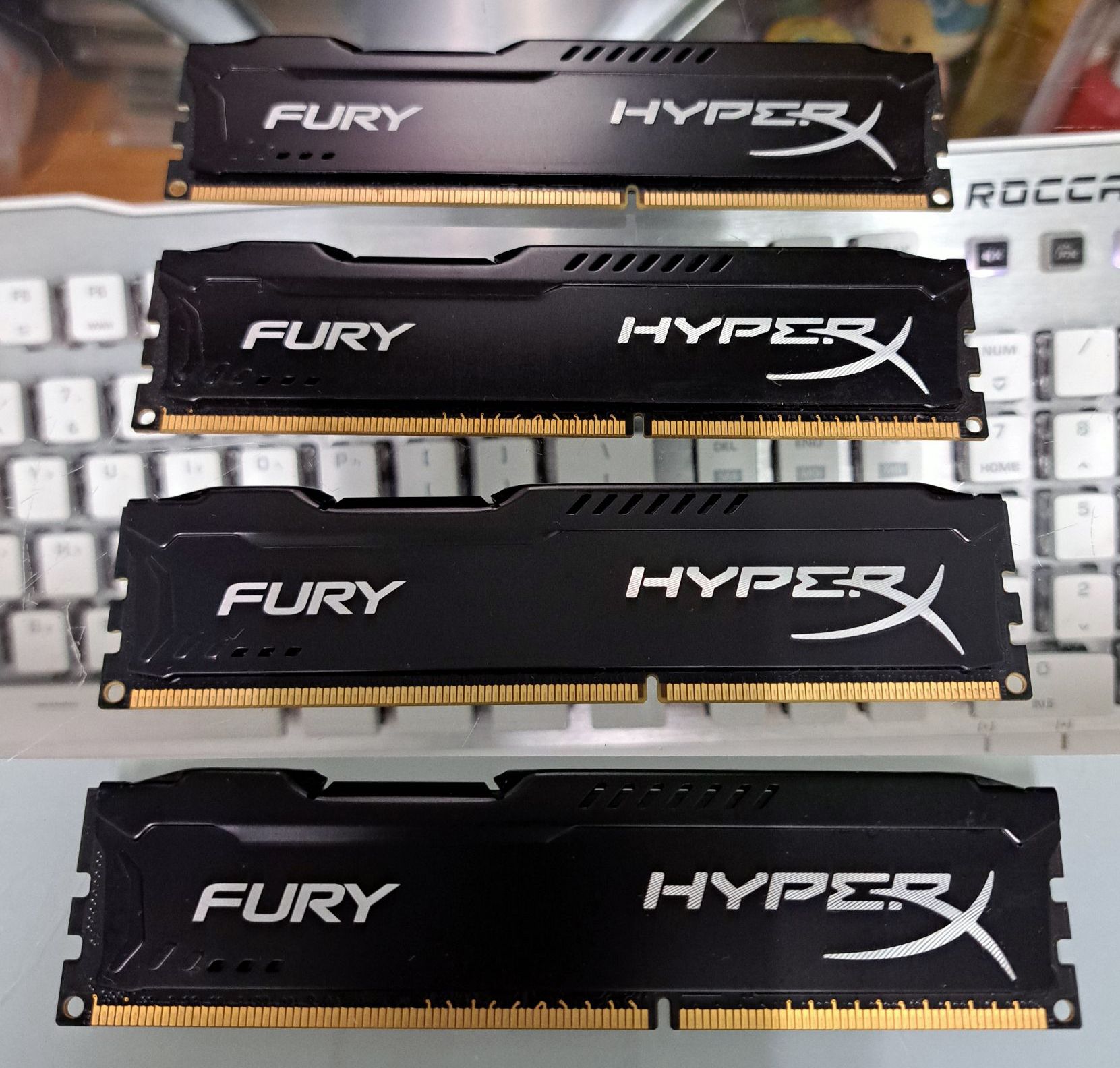 金士頓 HyperX HX318C10FBK2/8 黑 DDR3 1866 4GB*4