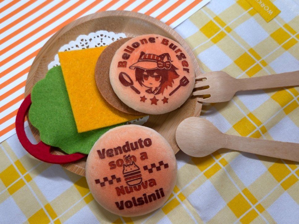 【貝洛內漢堡~新沃爾西尼限定~】毛絨徽章漢堡