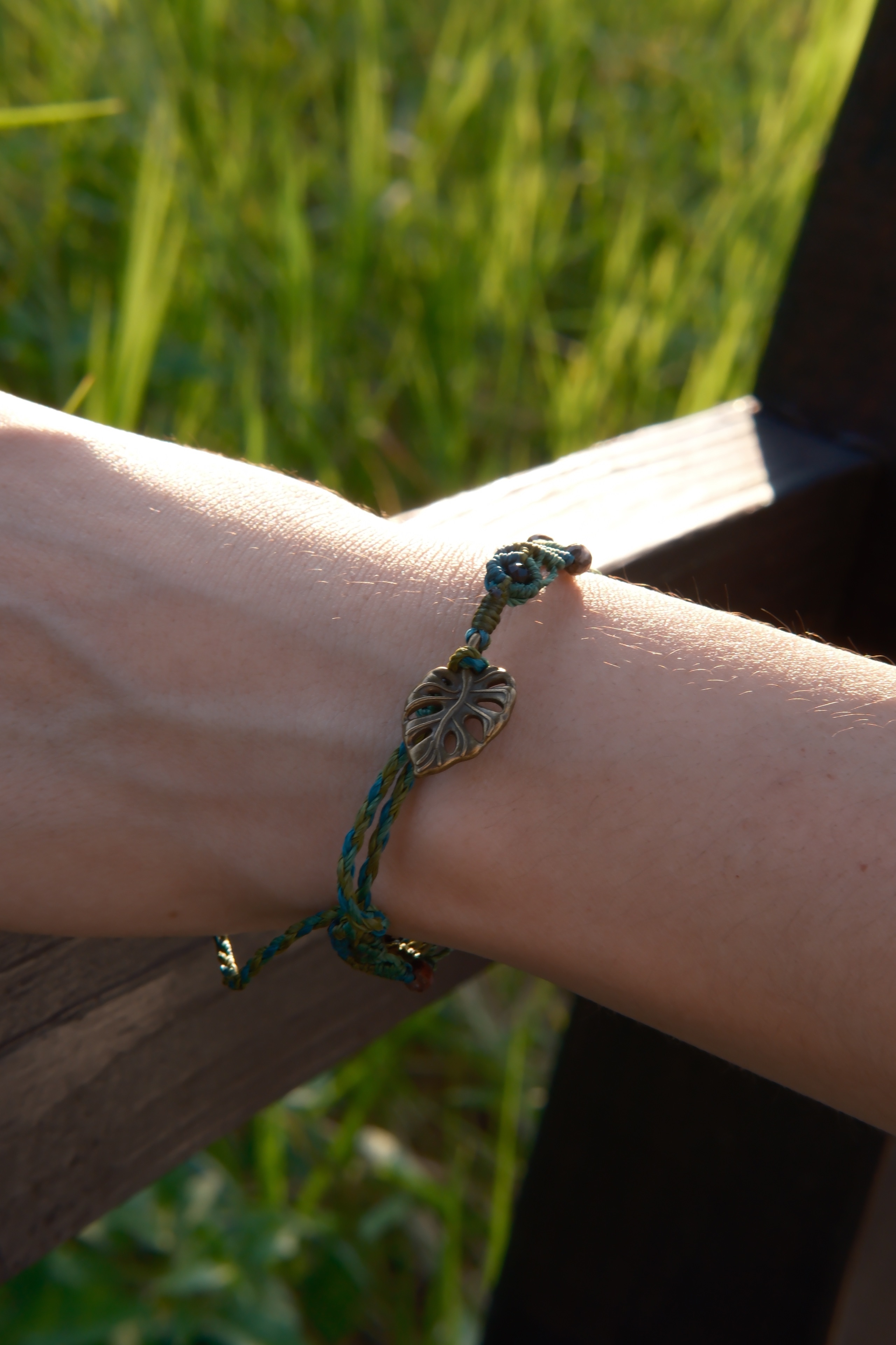 山系礦石編織手繩//葡萄石/綠髮晶/彼得石