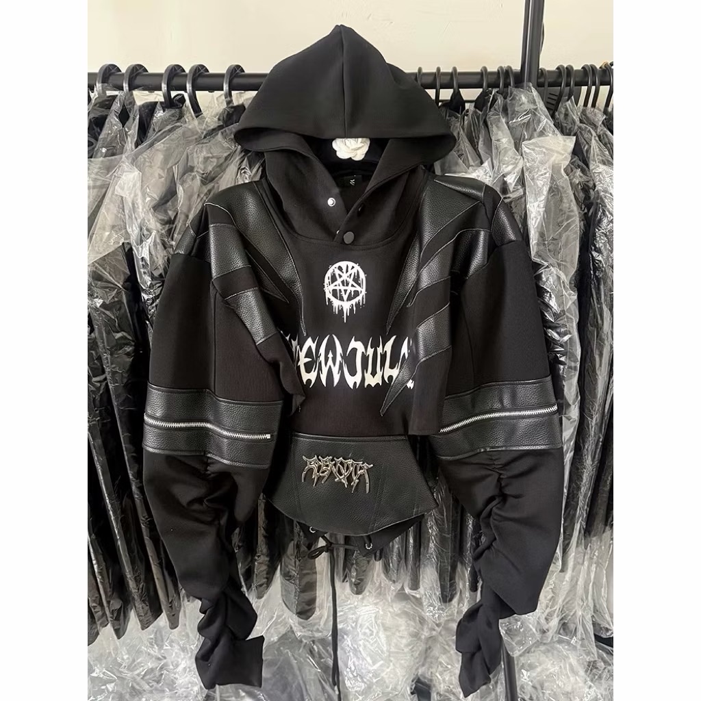 【Eternity】美式龐克暗黑 辣妹露背腰封腰帶繫帶綁帶小眾可拆卸假兩件袖子連帽帽T 火焰鐵牌英文印花上衣