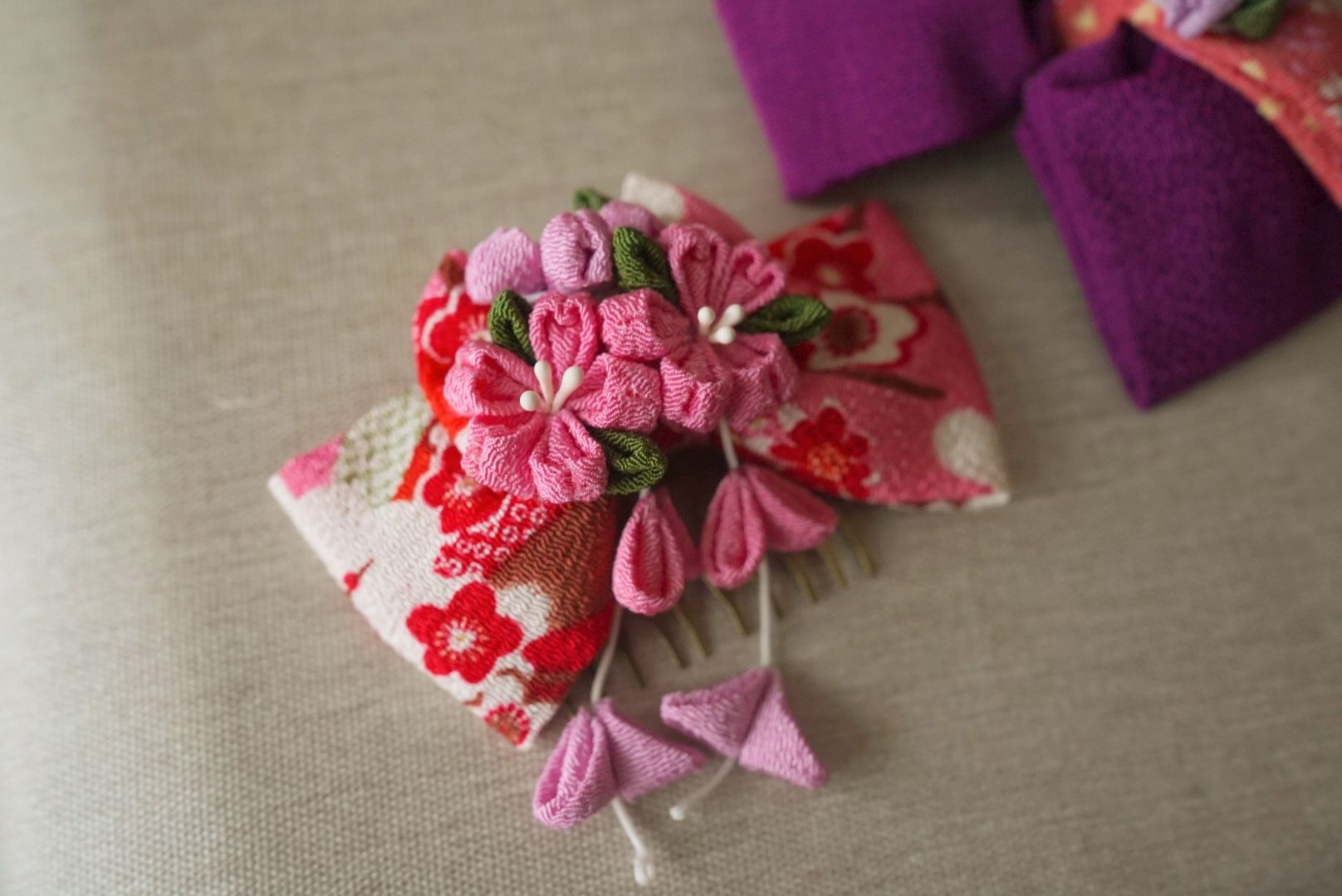 細工布花髮夾、髮梳