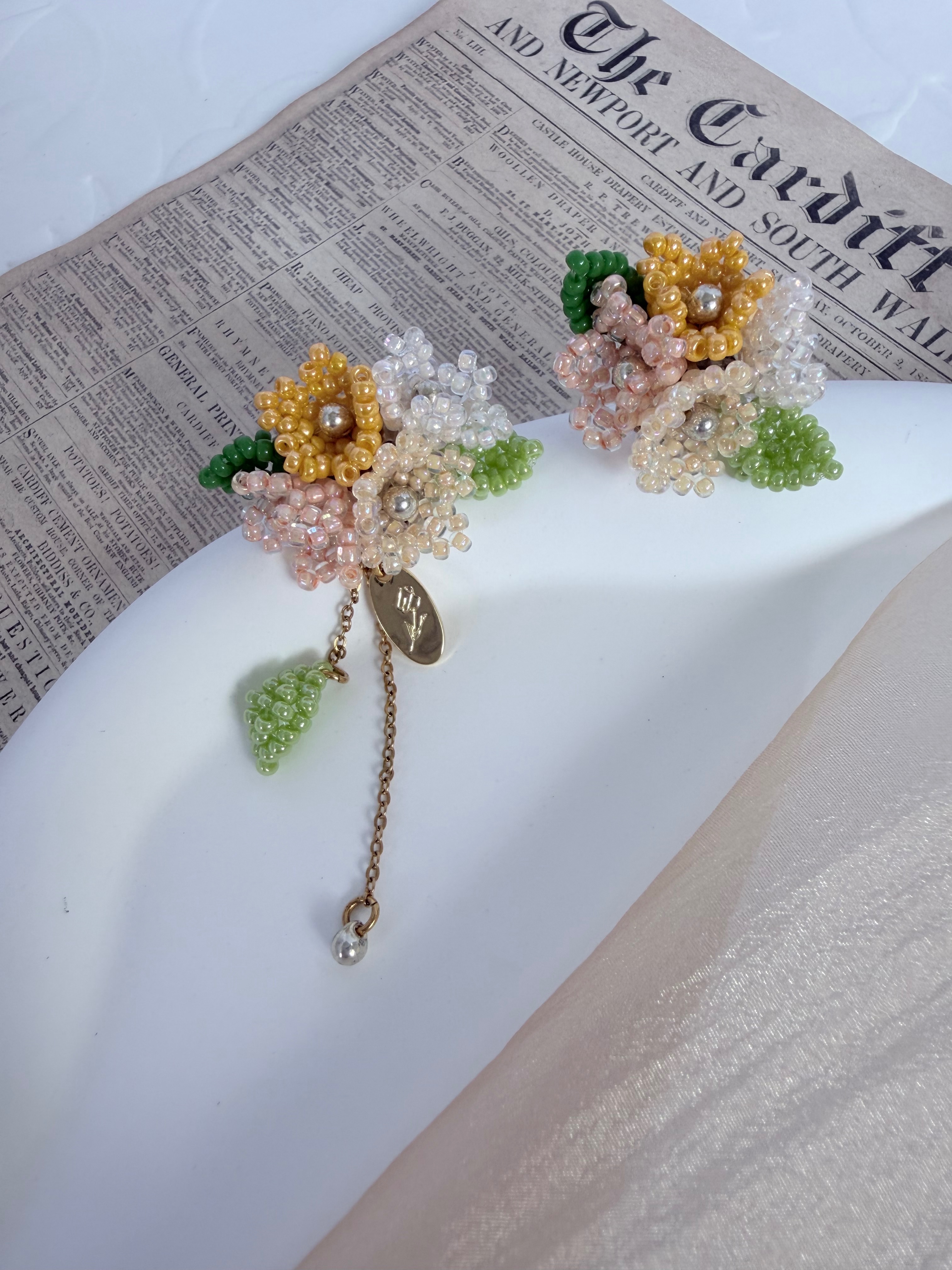 ES手作飾品｜《花見月景》耳環