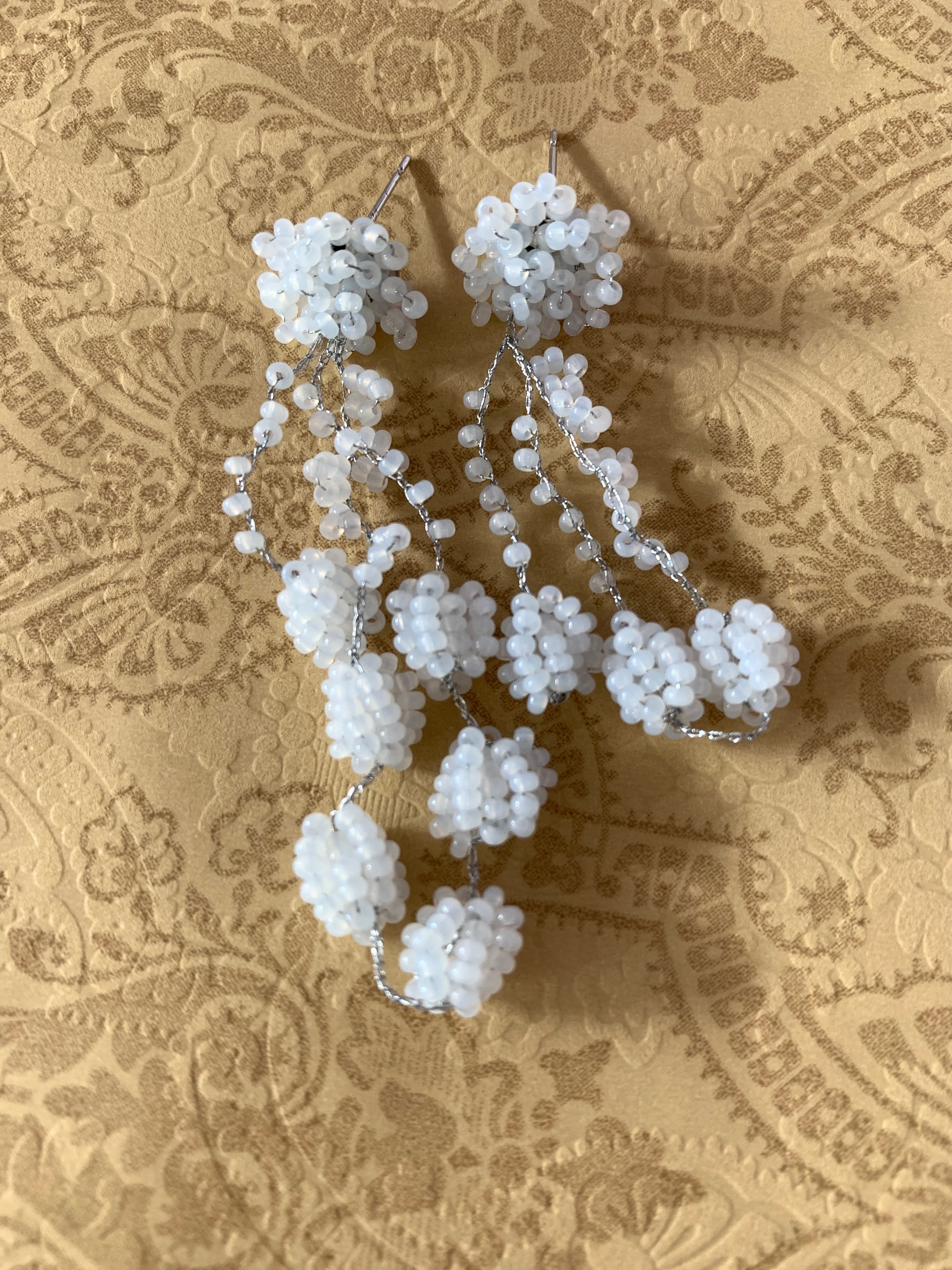 ES手作飾品｜《雪絮》垂墜鉤織耳環