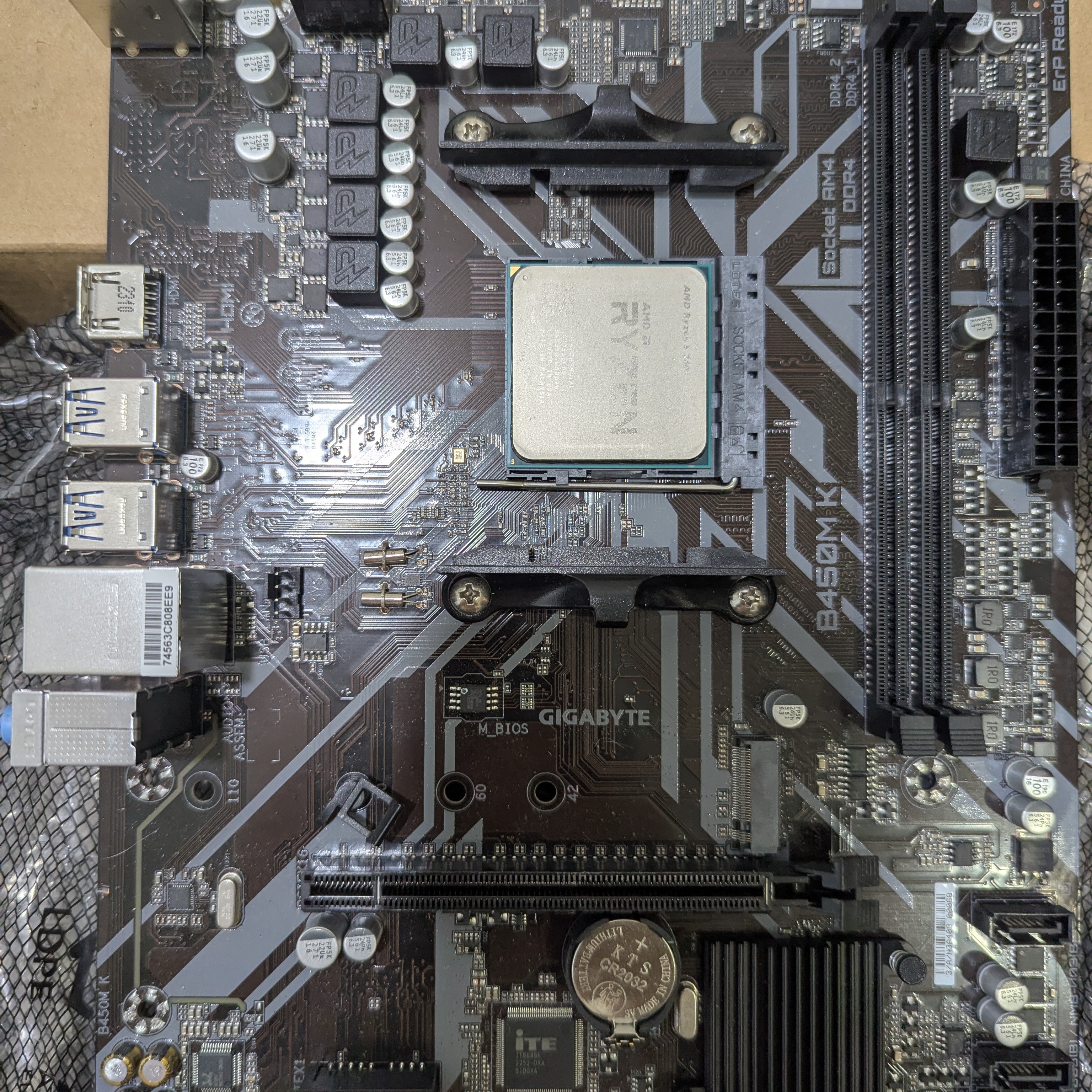 技嘉B450mk+R5 2600