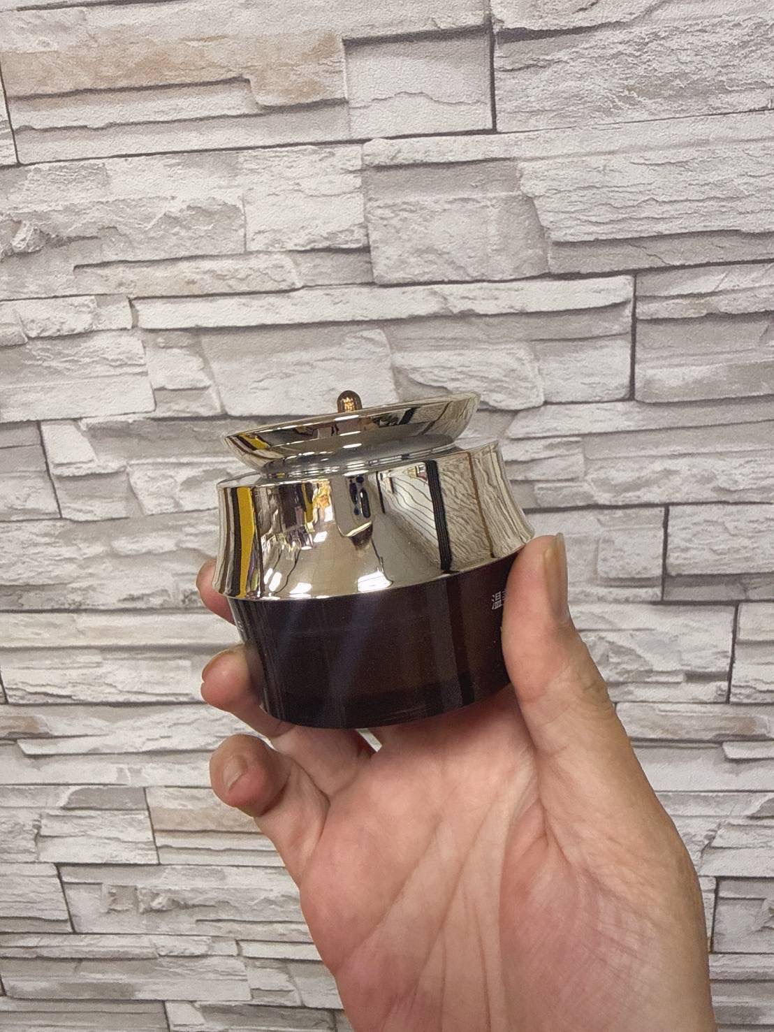 新版貴婦霜（50g）