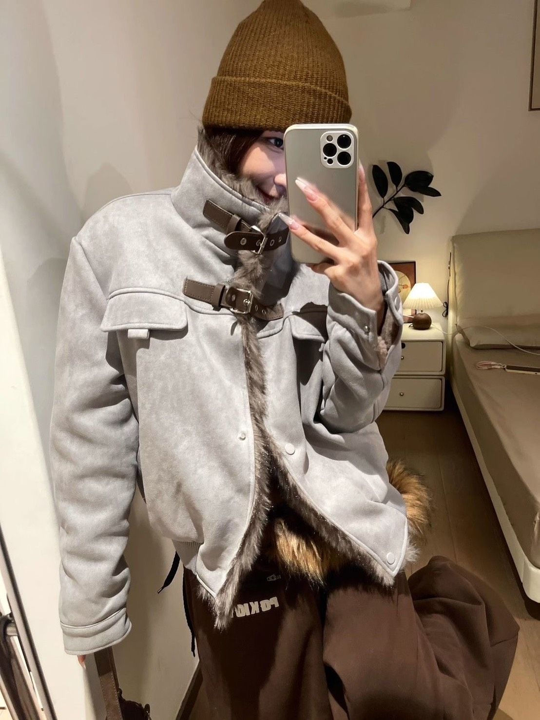 美式毛毛領拼接加絨加厚夾克୨୧ ̊。