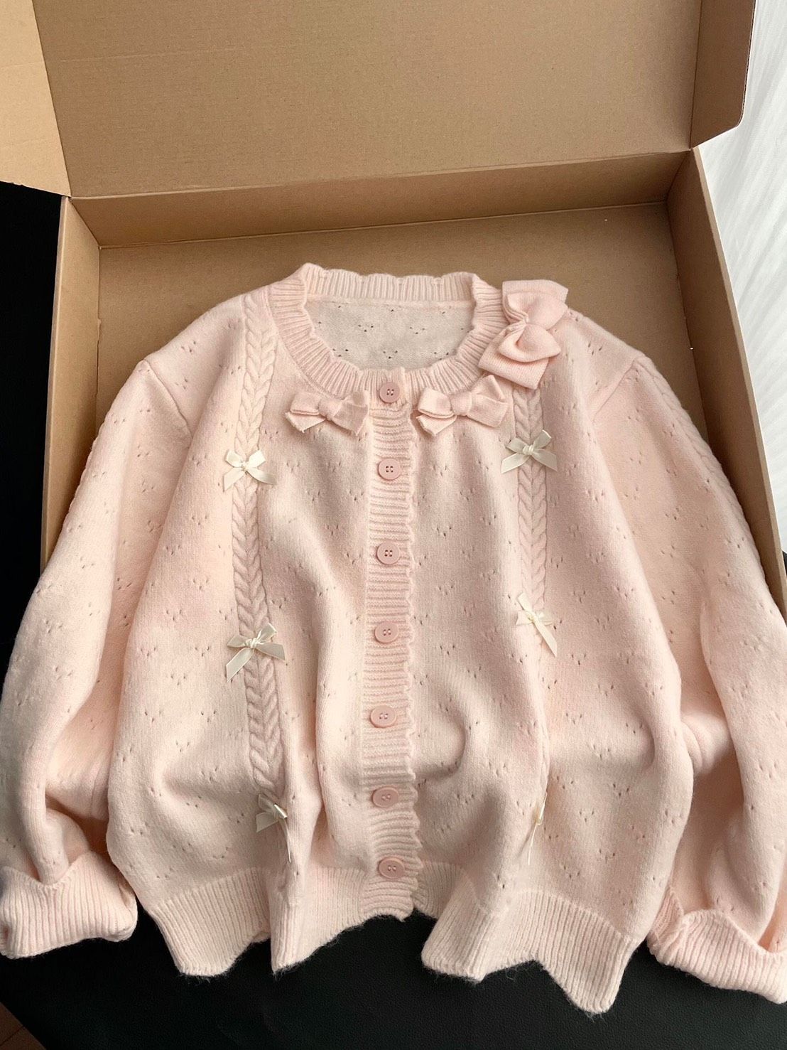 奶呼呼蝴蝶結針織毛衣୨୧ ̊。